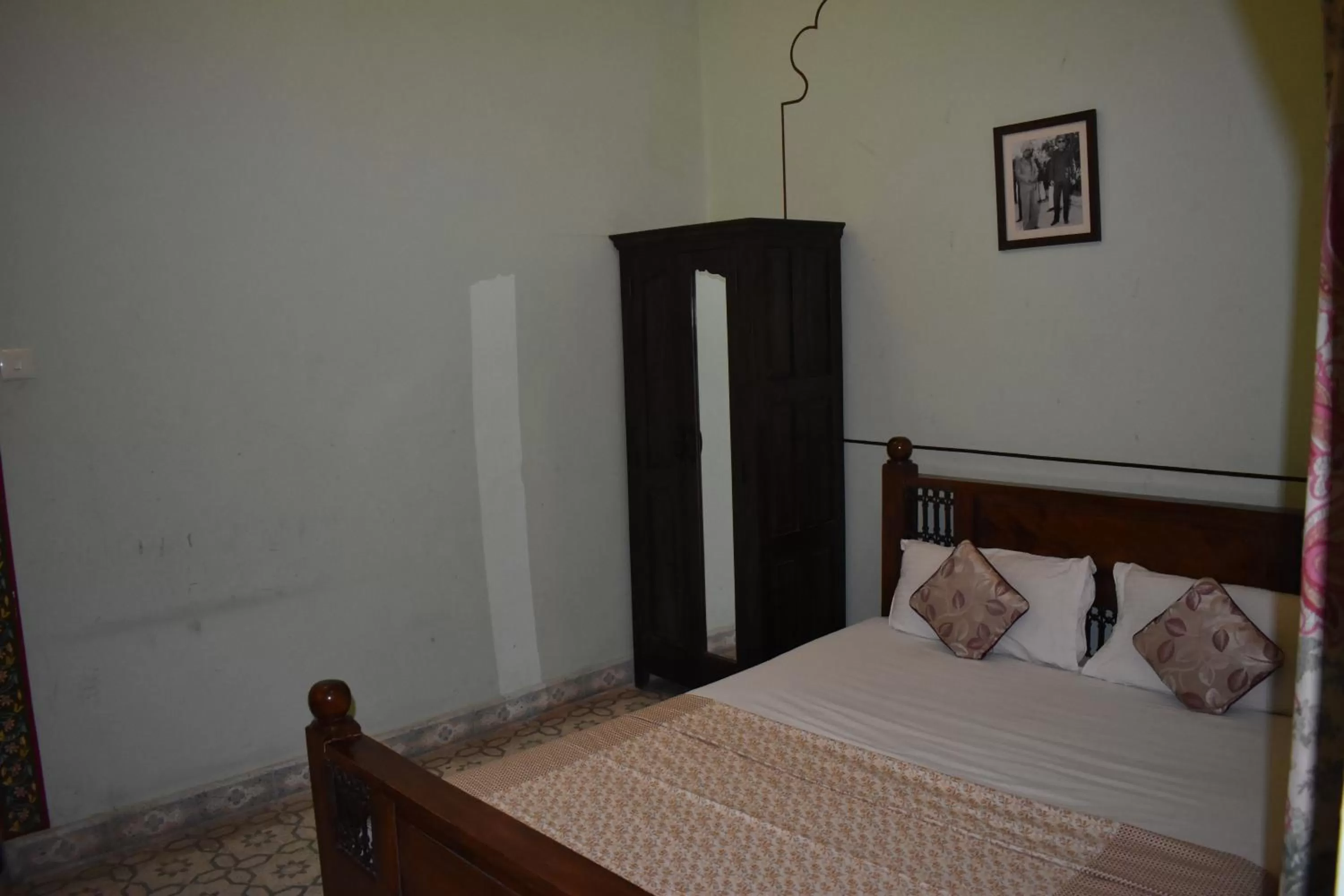 Bedroom, Bed in Hotel Nawal Sagar Palace - Bundi