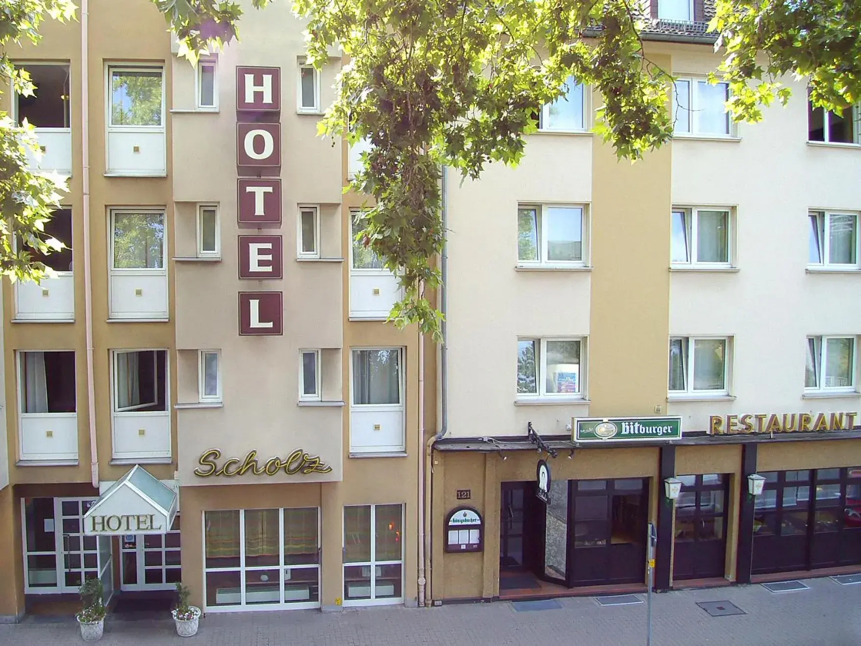 Facade/entrance, Property Building in Hotel Scholz
