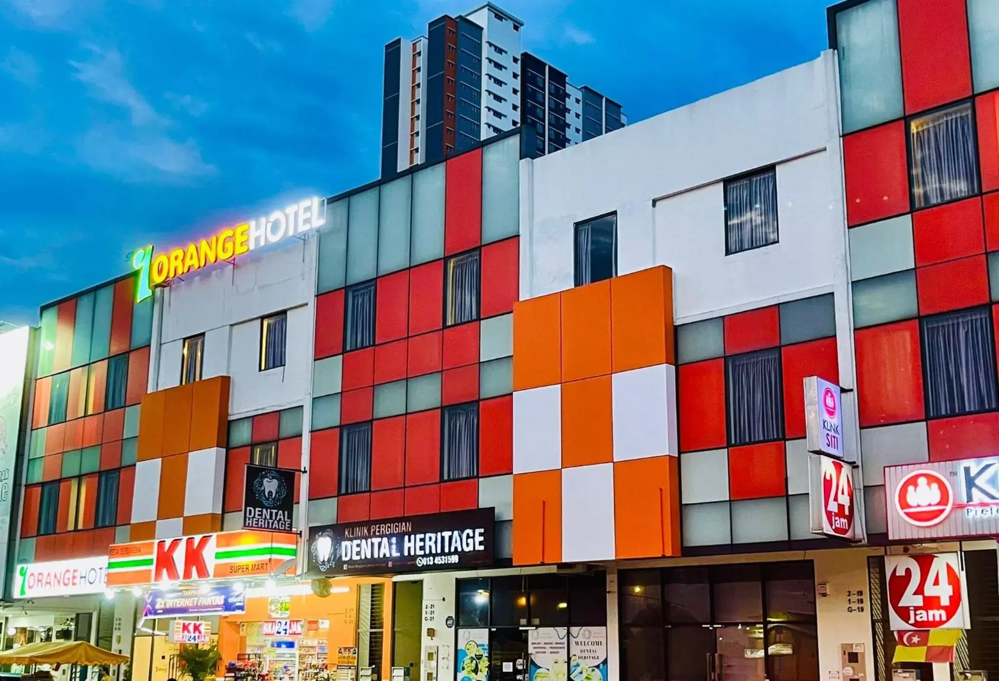 1 Orange Hotel KLIA & KLIA2 1 Orange Hotel KLIA & KLIA2