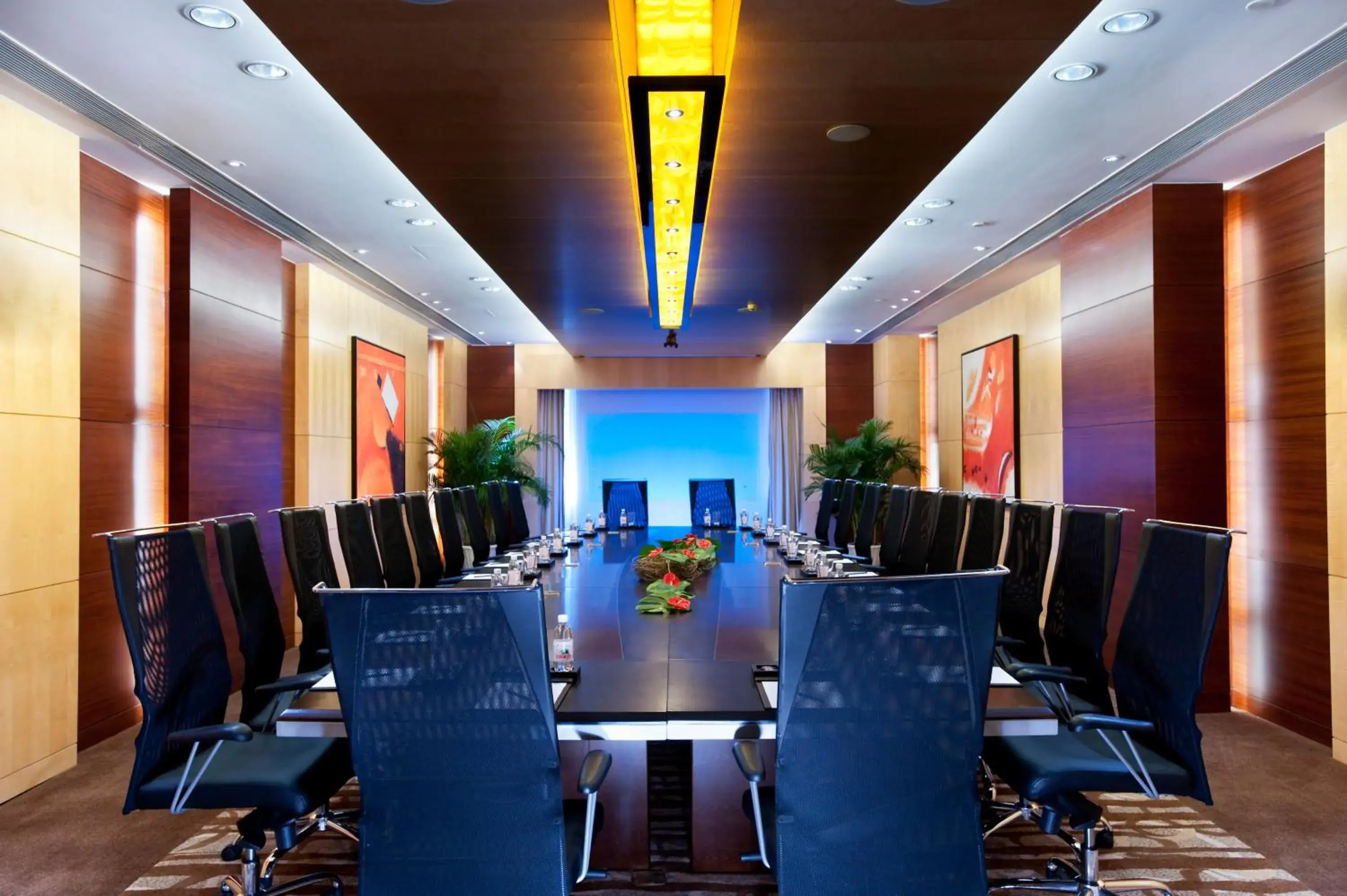 Meeting/conference room in Qingdao Parkview Holiday Hotel