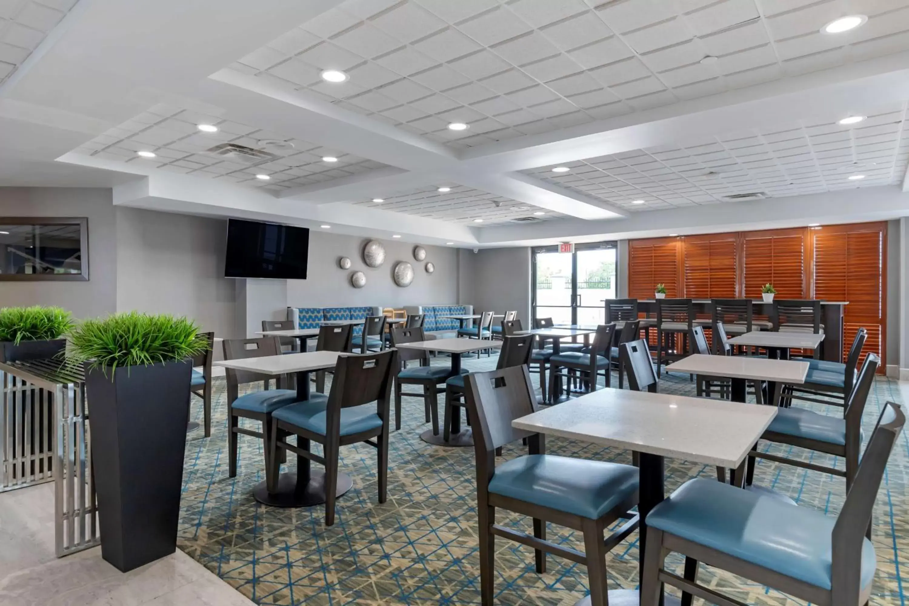 Breakfast, Restaurant/Places to Eat in Best Western Plus McAllen Airport Hotel