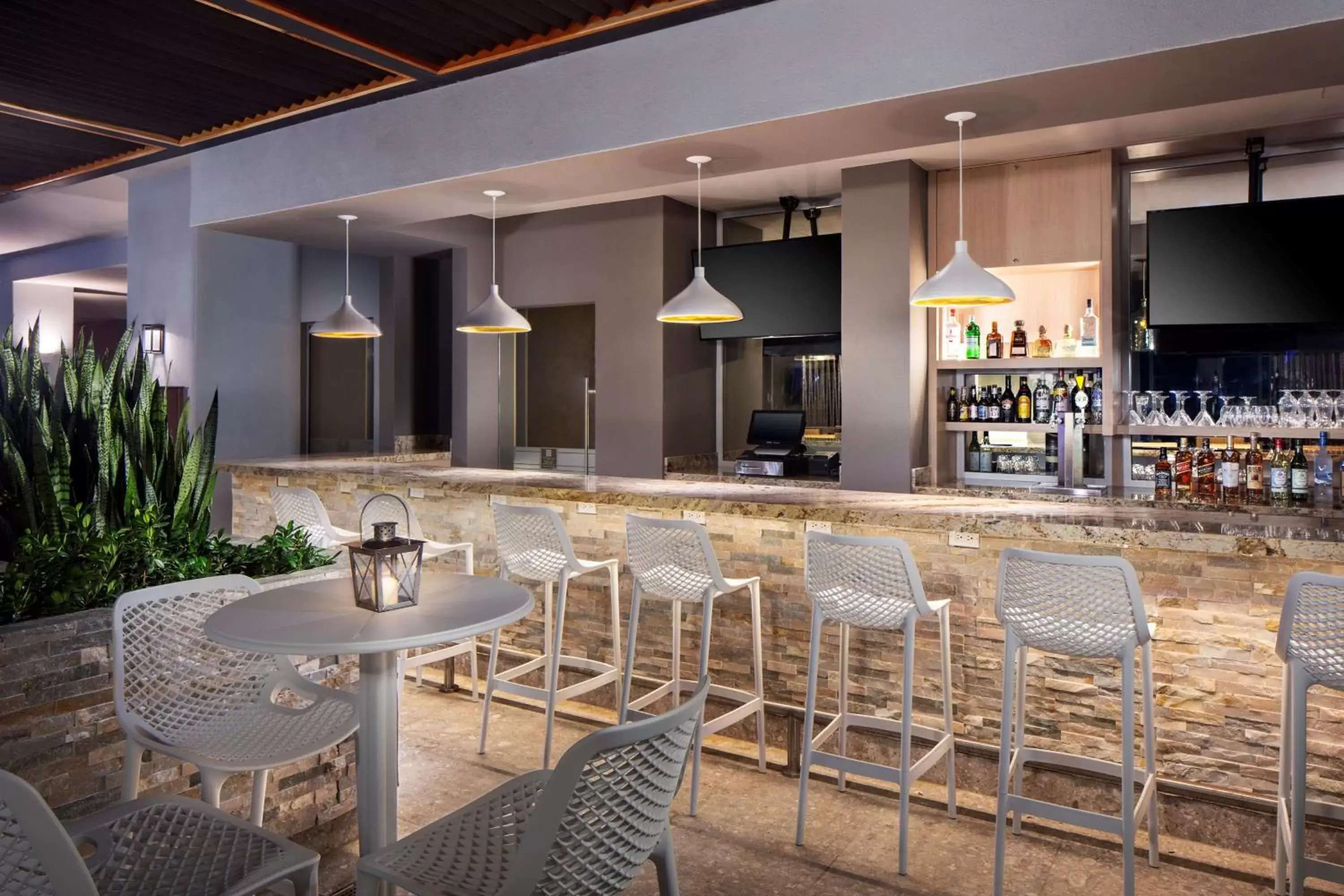 Lounge or bar, Restaurant/Places to Eat in Hyatt Place Aruba Airport