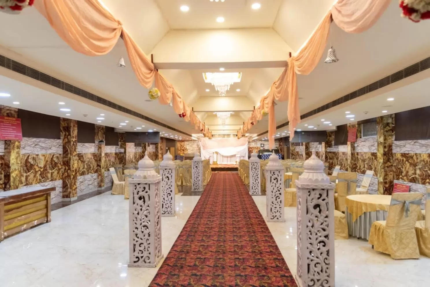 Banquet/Function facilities in Maple Delite