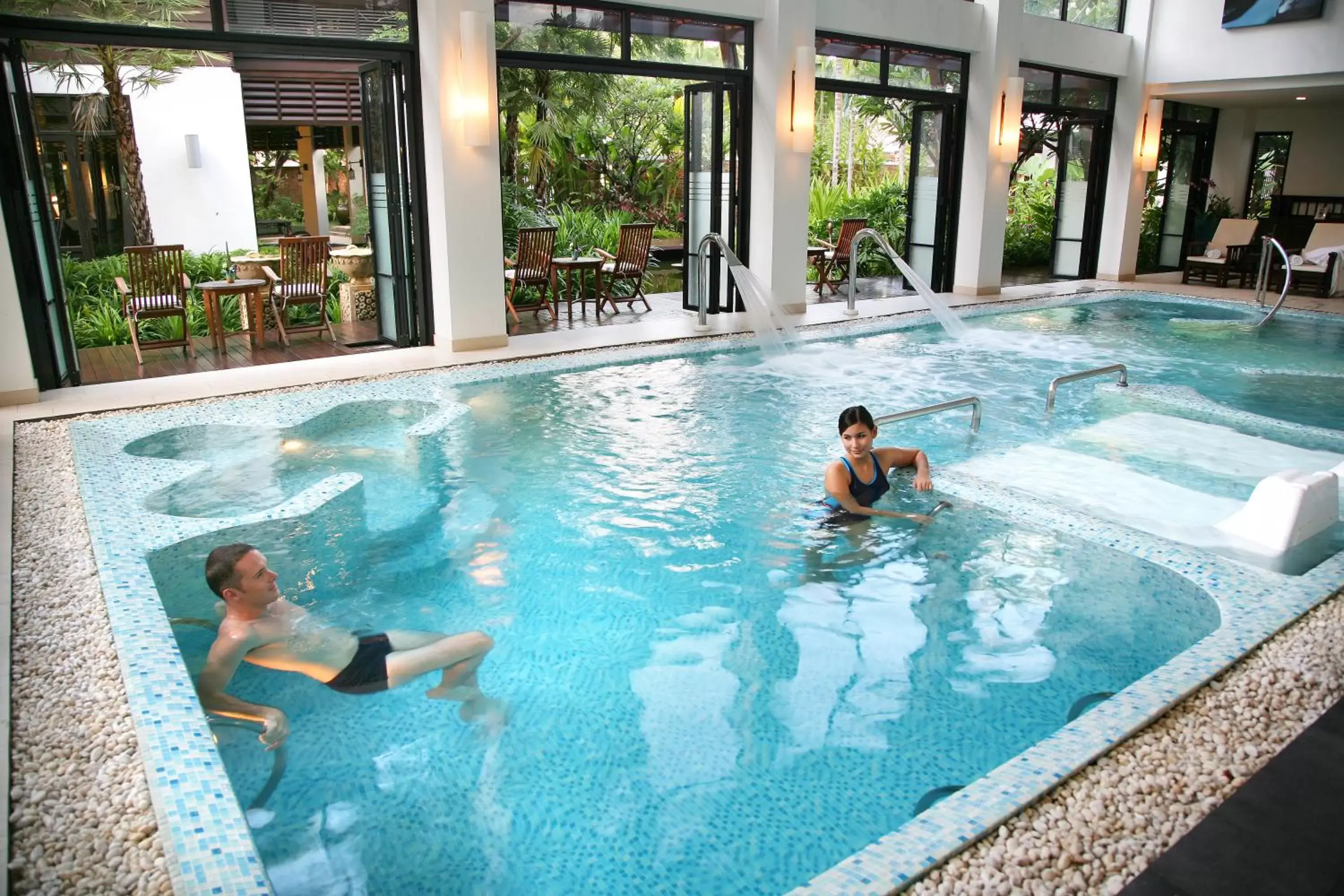 Hot Tub, Swimming Pool in Rarin Jinda Wellness Spa Resort