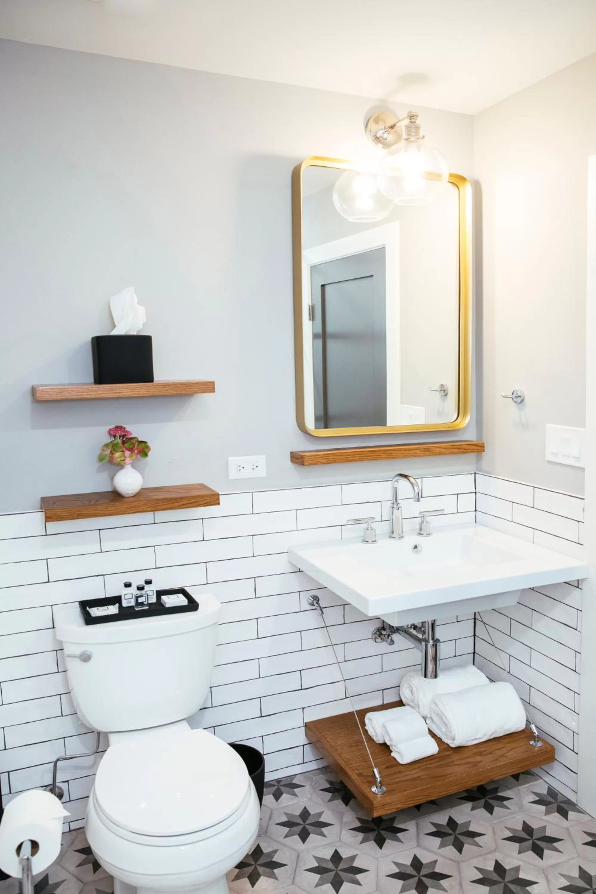 Bathroom in Wicker Park Inn