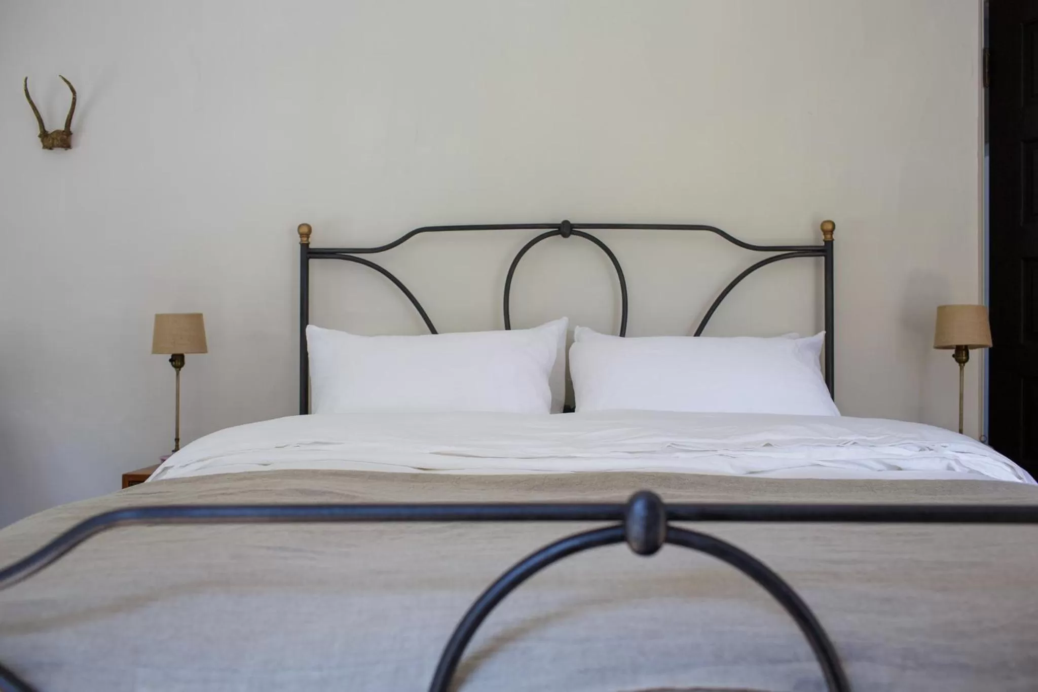 Deluxe Queen Suite in Stonehill's Farmhouse