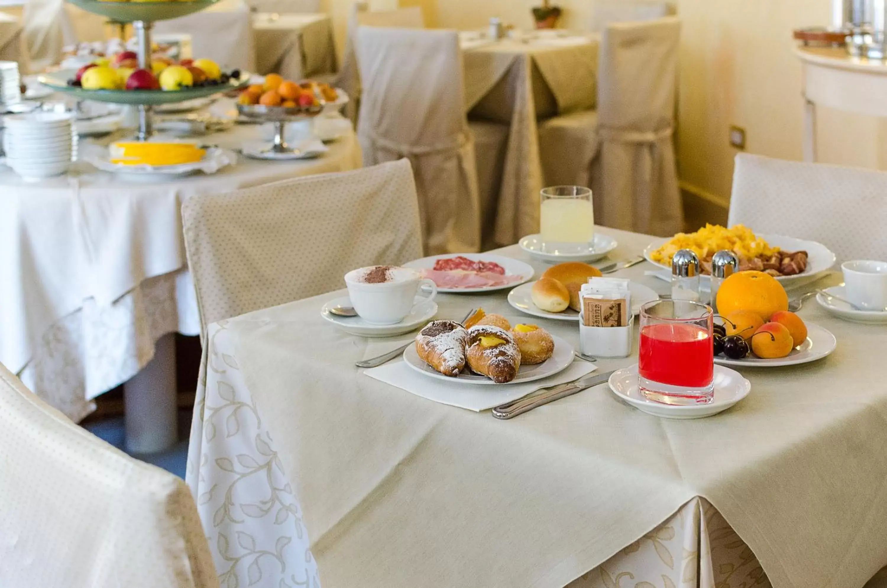 Restaurant/Places to Eat in Hotel Vecchio Borgo