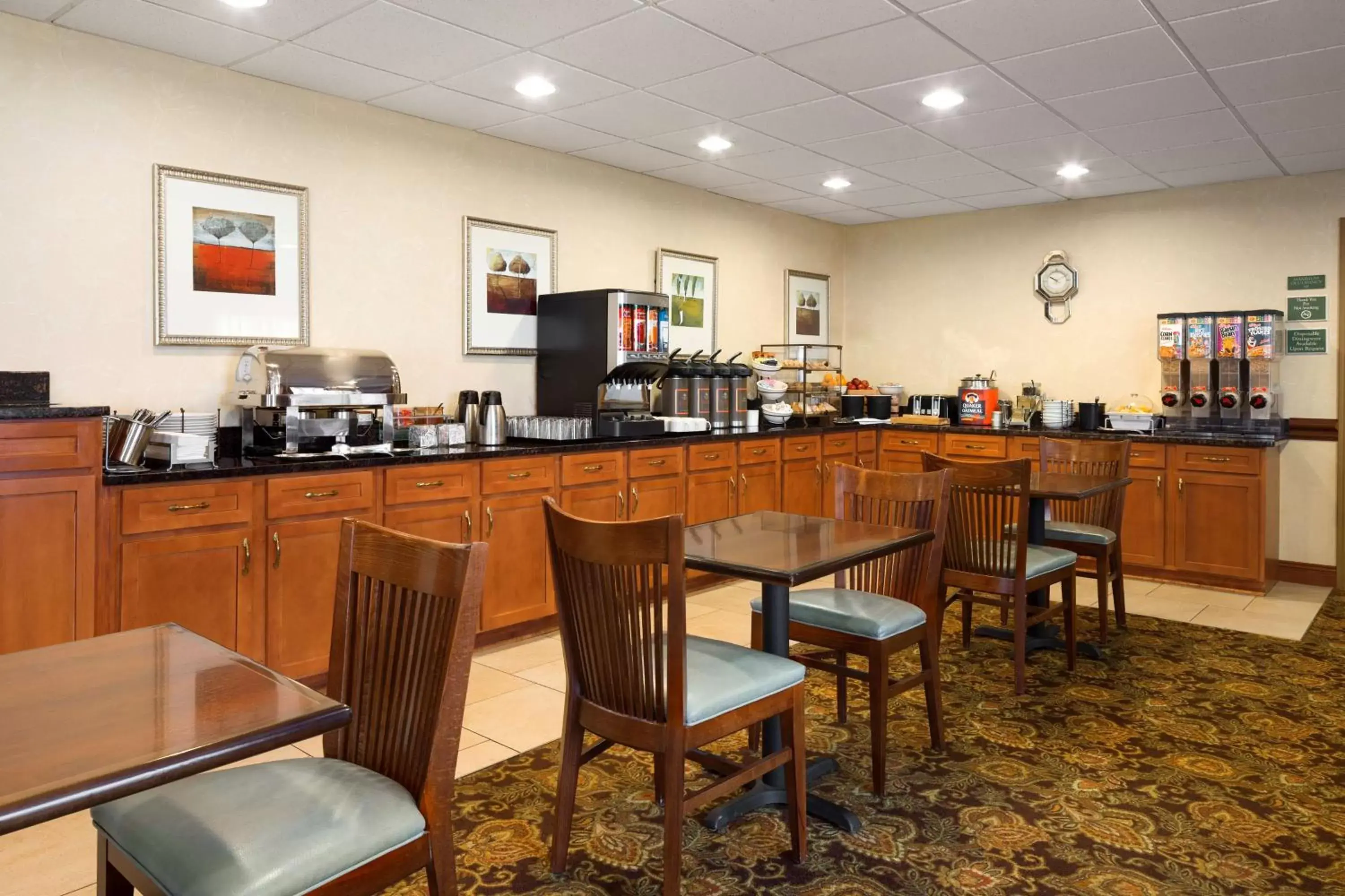 Restaurant/Places to Eat in Country Inn & Suites by Radisson, Toledo South, OH