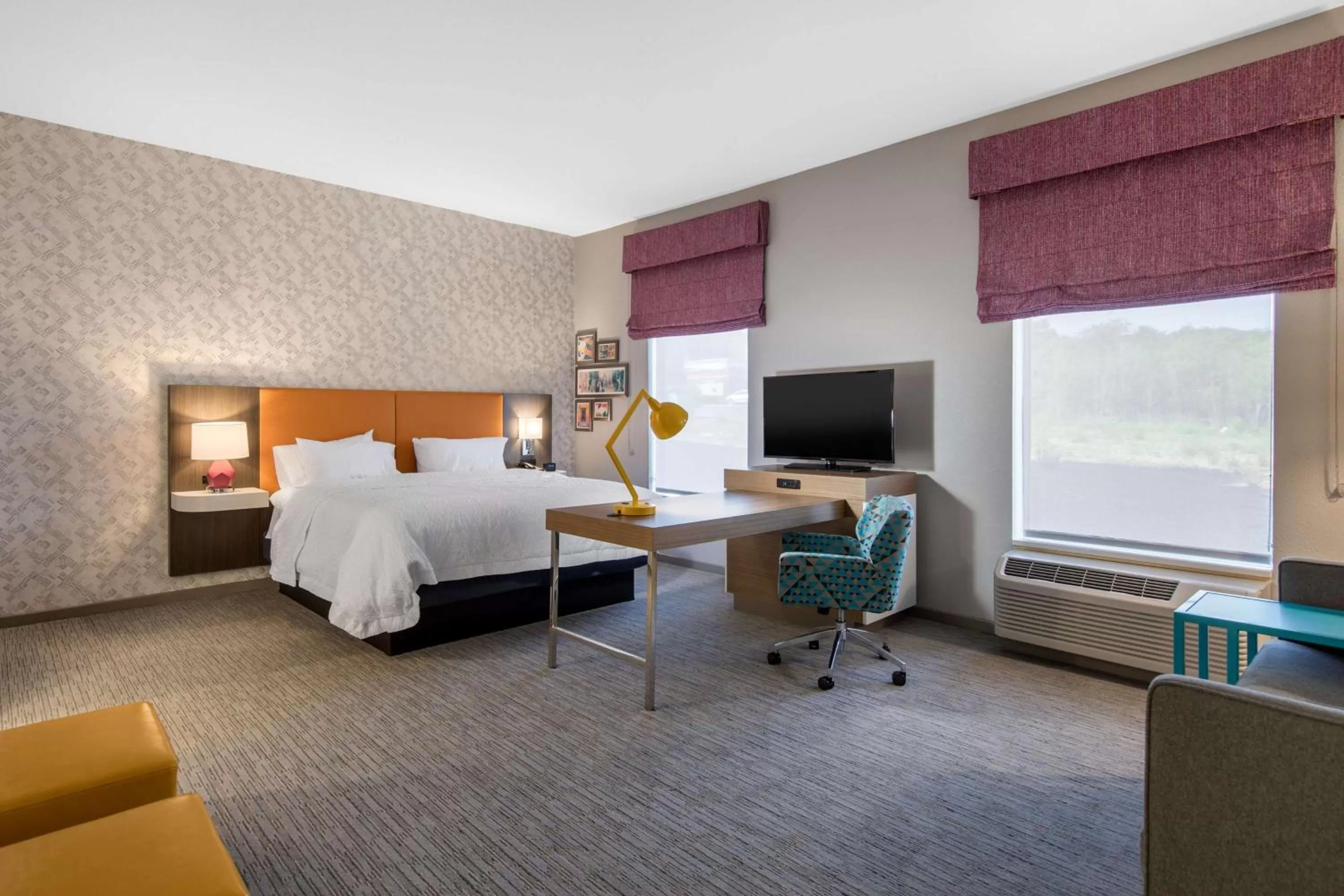 Bedroom, Bed in Hampton Inn & Suites Ruidoso Downs