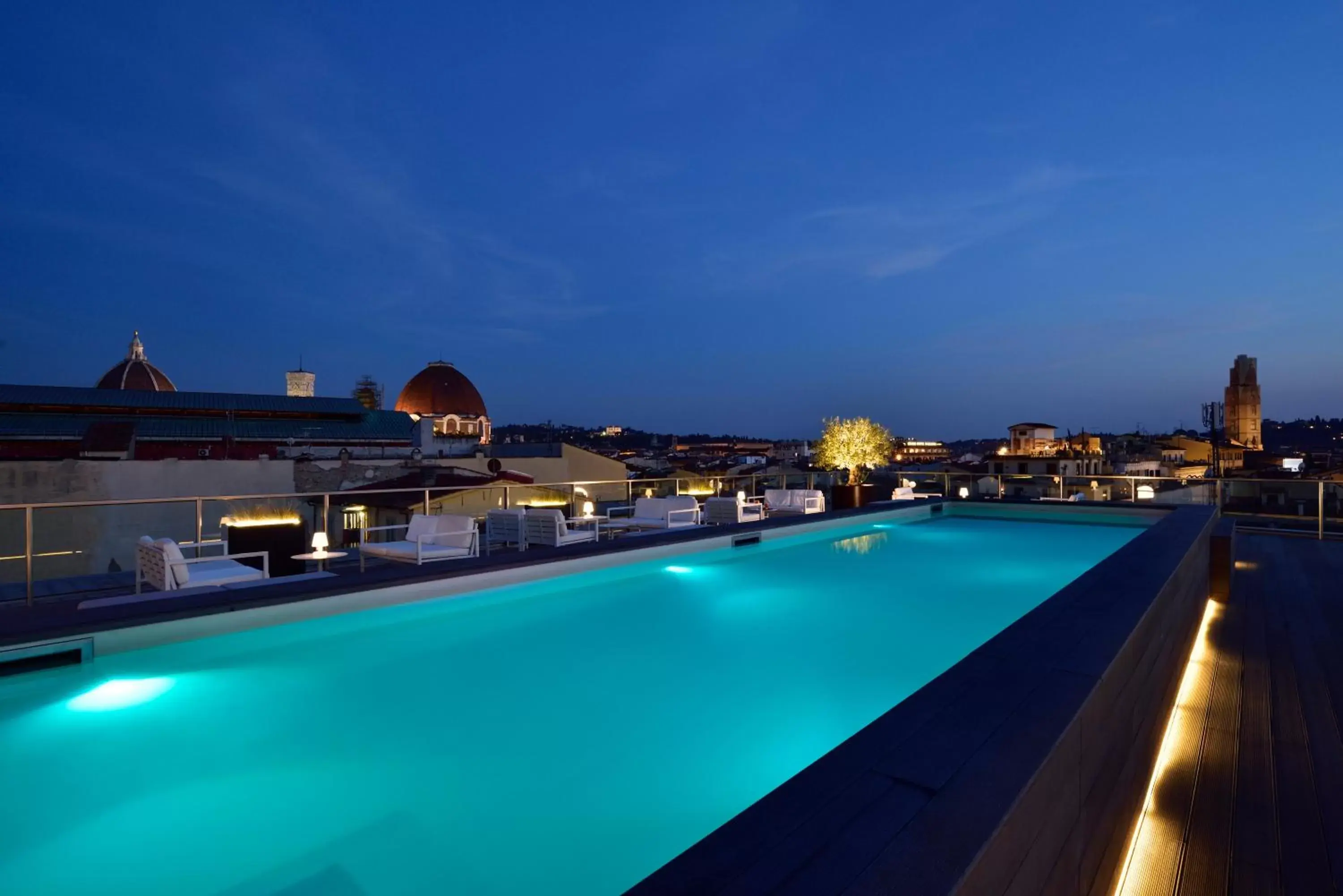 Night, Swimming Pool in Hotel Glance In Florence