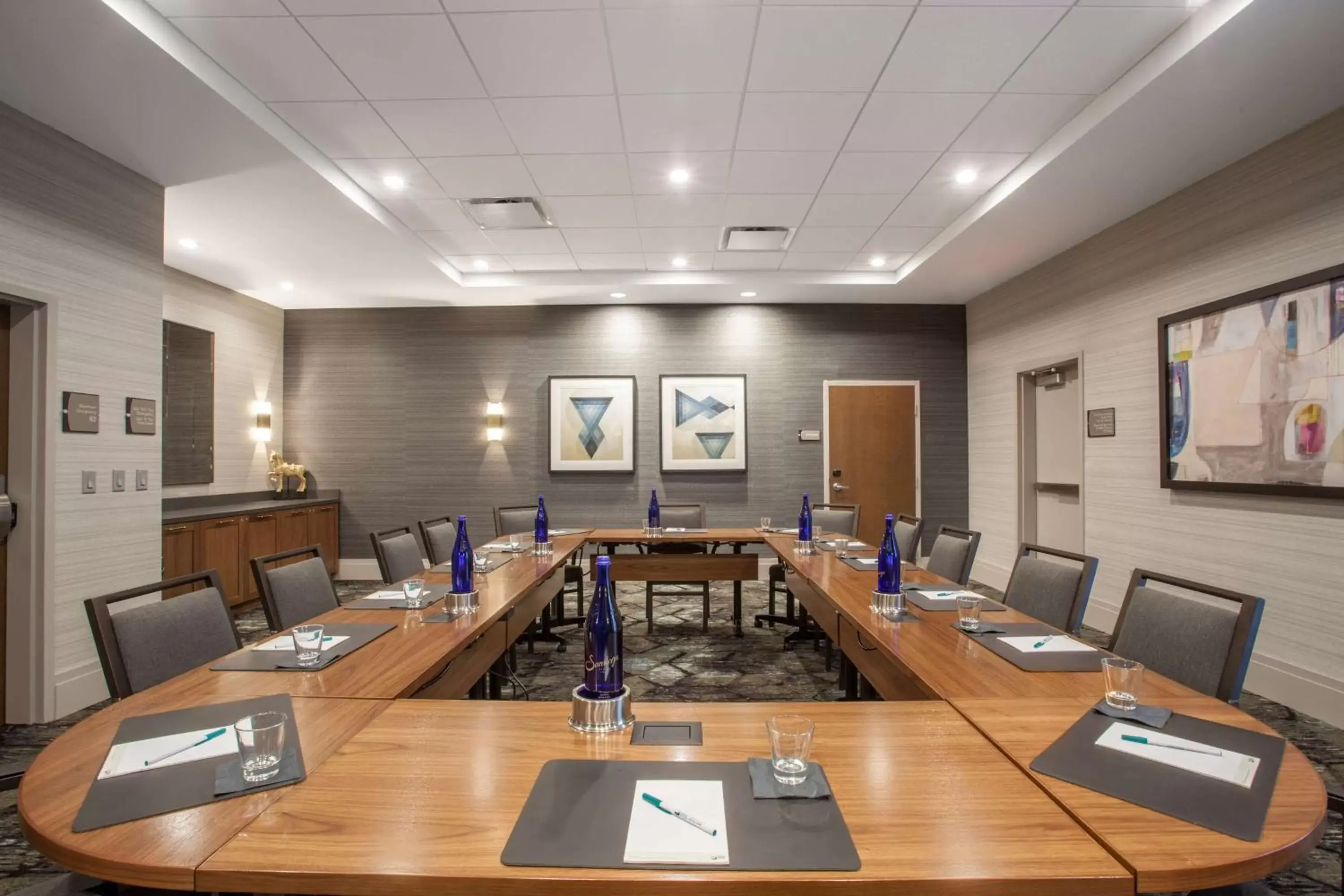 Meeting/conference room in Homewood Suites By Hilton Saratoga Springs