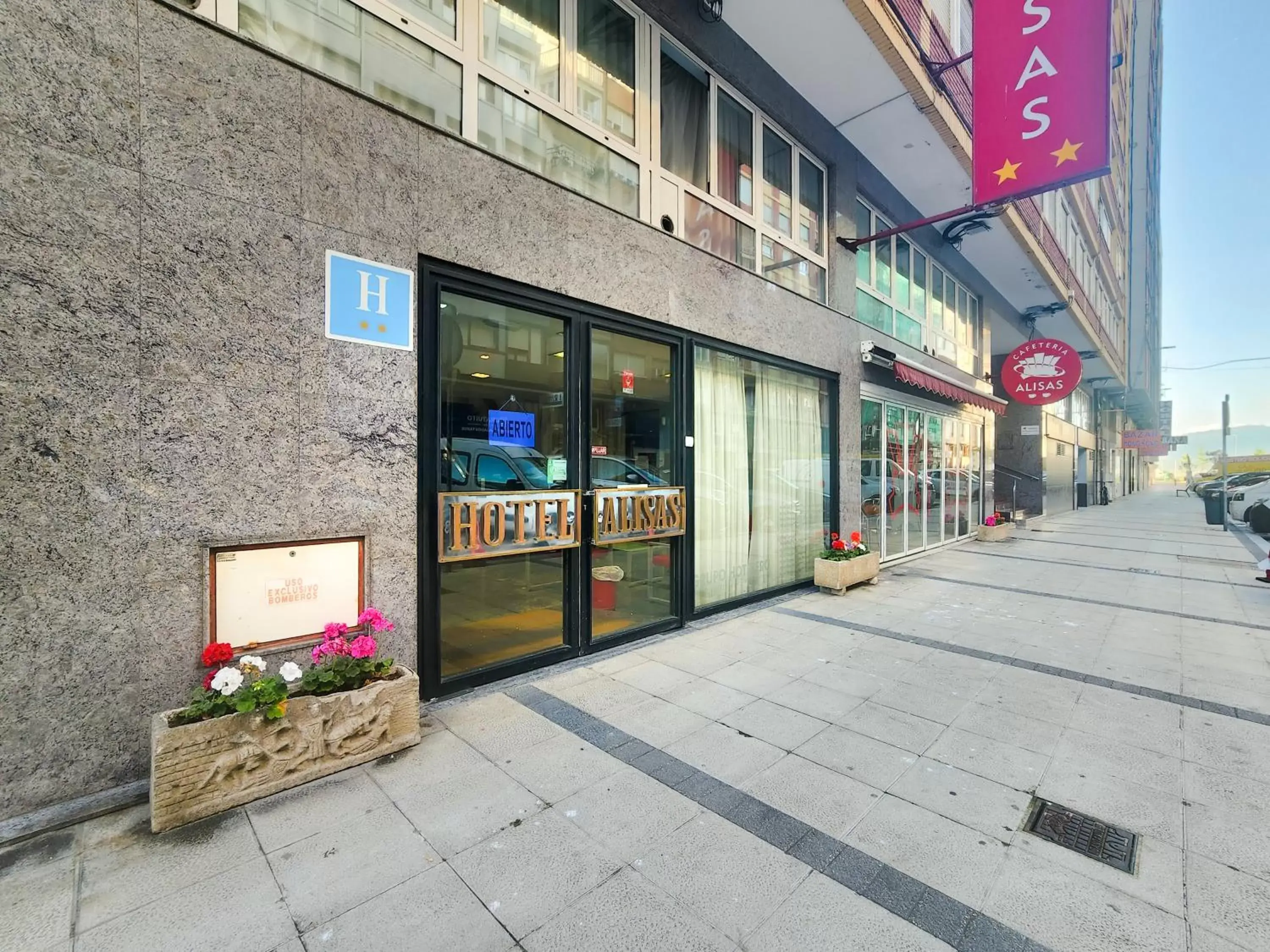 Property building in Hotel Faranda Express Alisas Santander