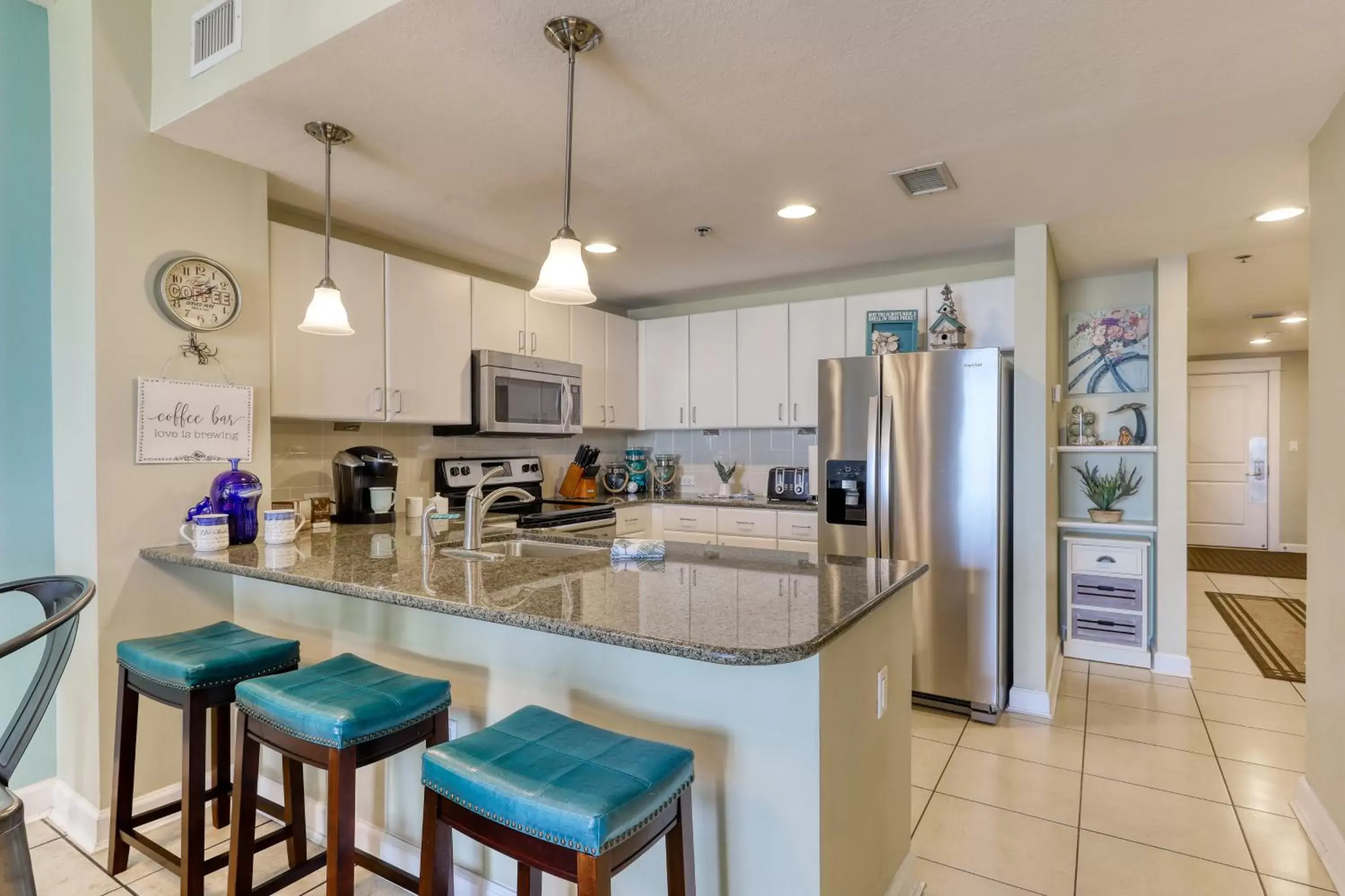 Kitchen/Kitchenette in Grand Panama Beach Resort #T1-1402