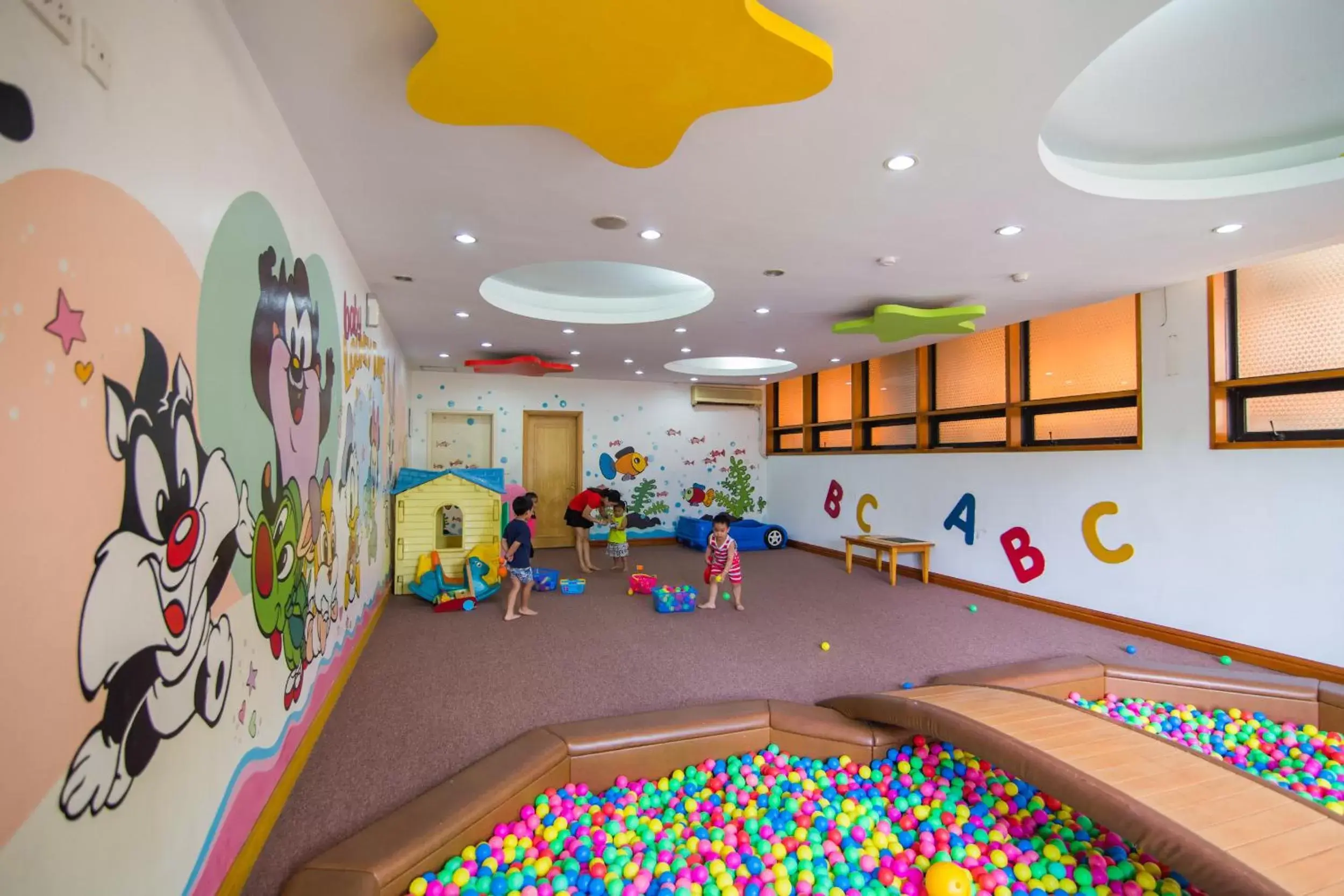 Kids's club in Rose Garden Residences