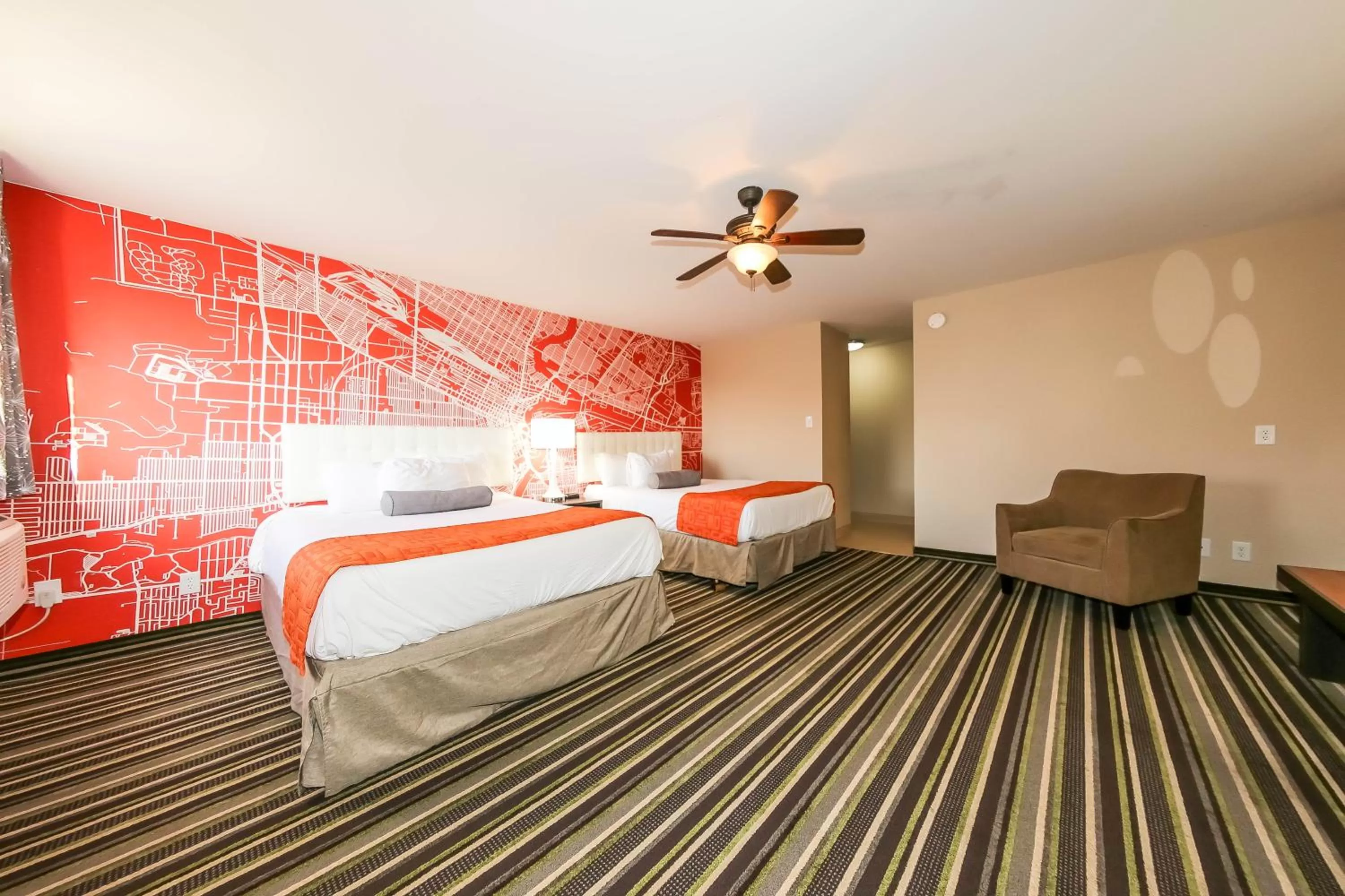 Bed in Howard Johnson by Wyndham Winnipeg West