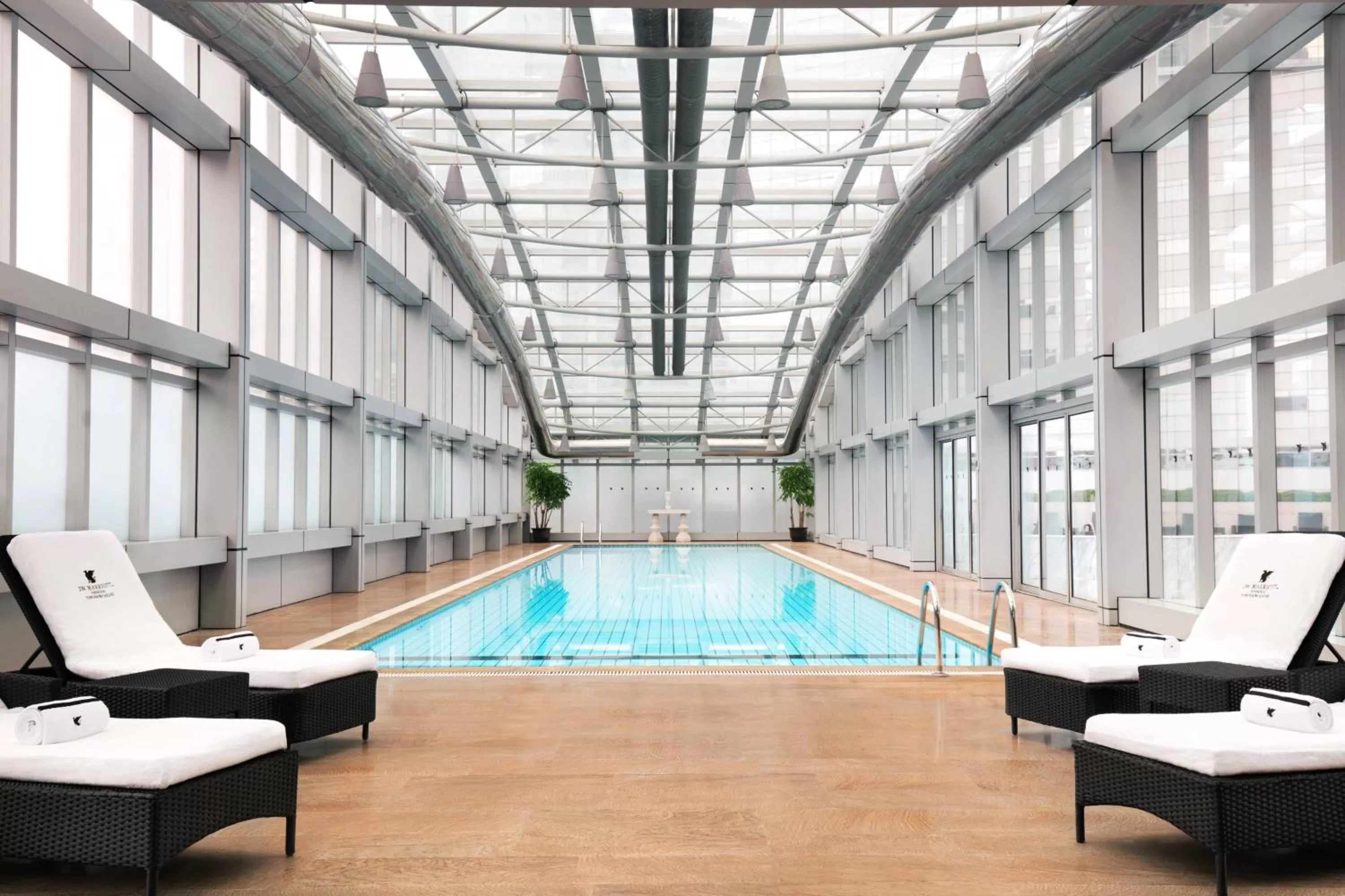 Swimming pool in JW Marriott Shanghai at Tomorrow Square
