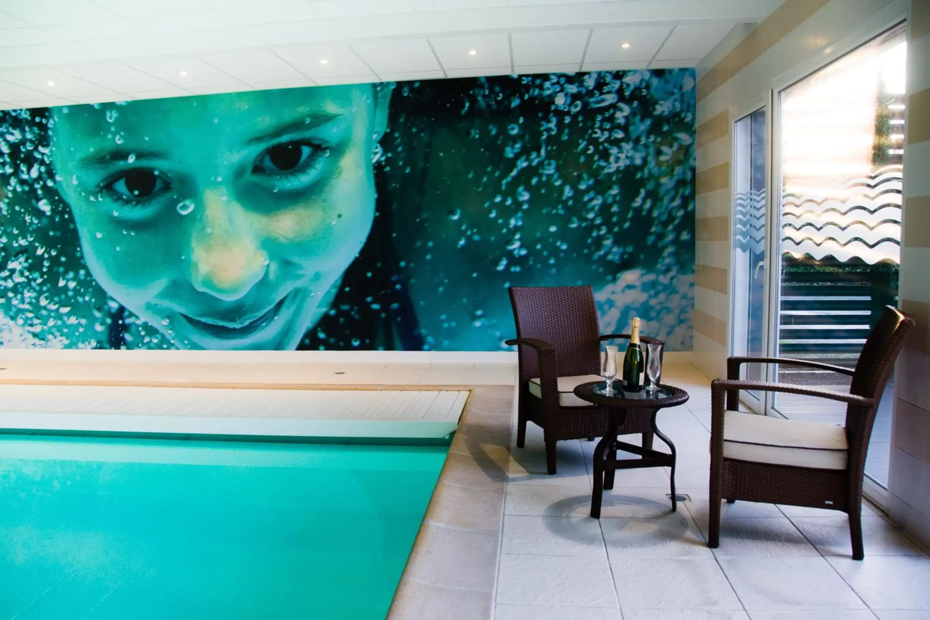 Swimming pool, Lobby/Reception in Brit Hotel Saint Brieuc