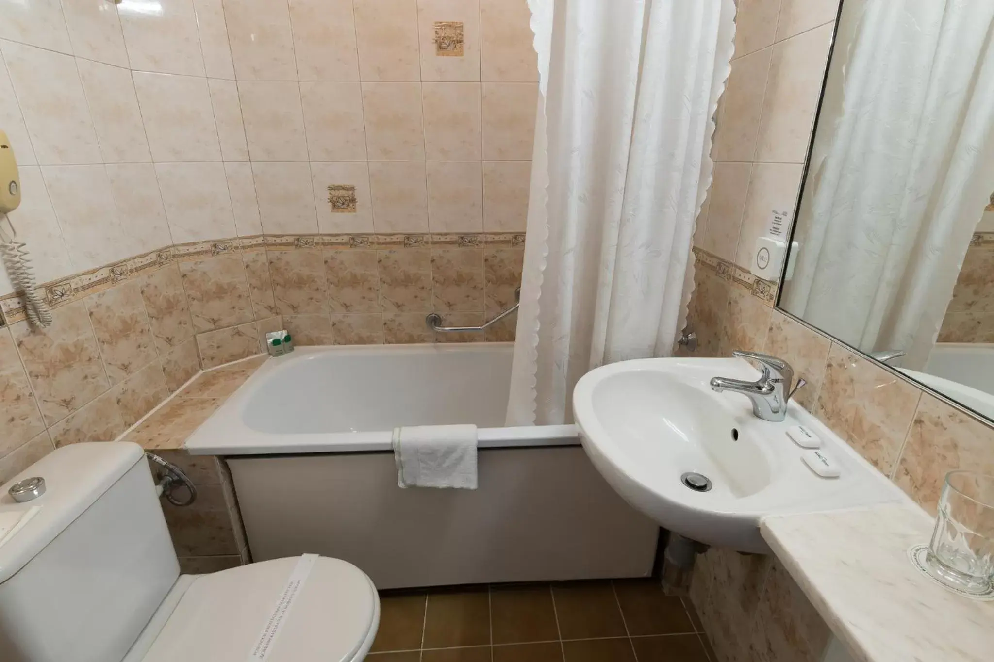 Toilet, Bathroom in Noviz Hotel