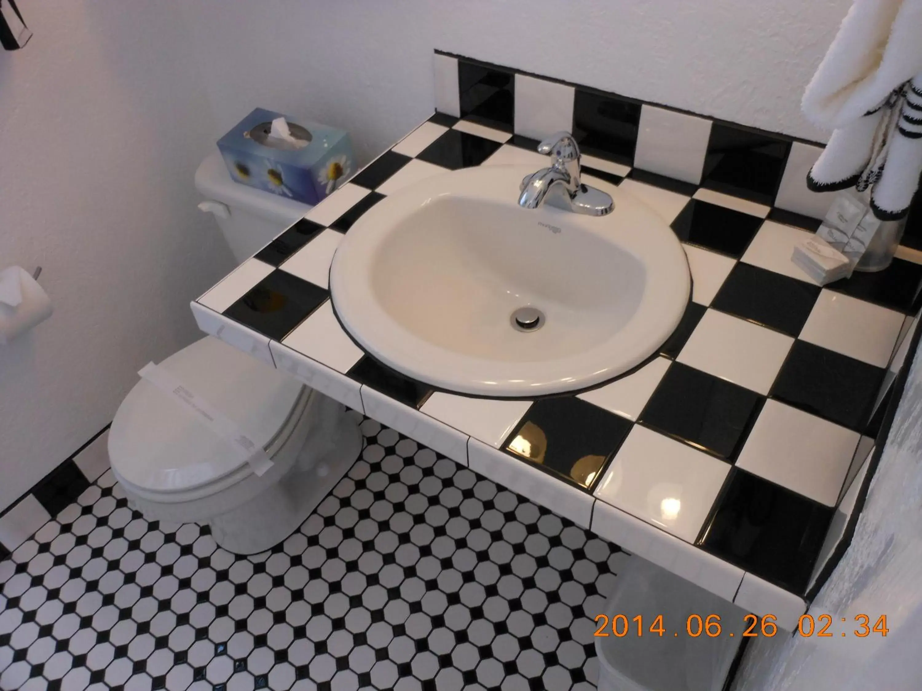Decorative detail, Bathroom in Rocket Motel
