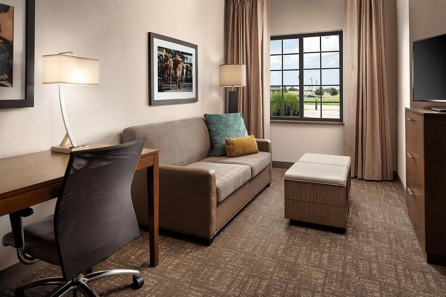 Living room in Staybridge Suites West Fort Worth by IHG