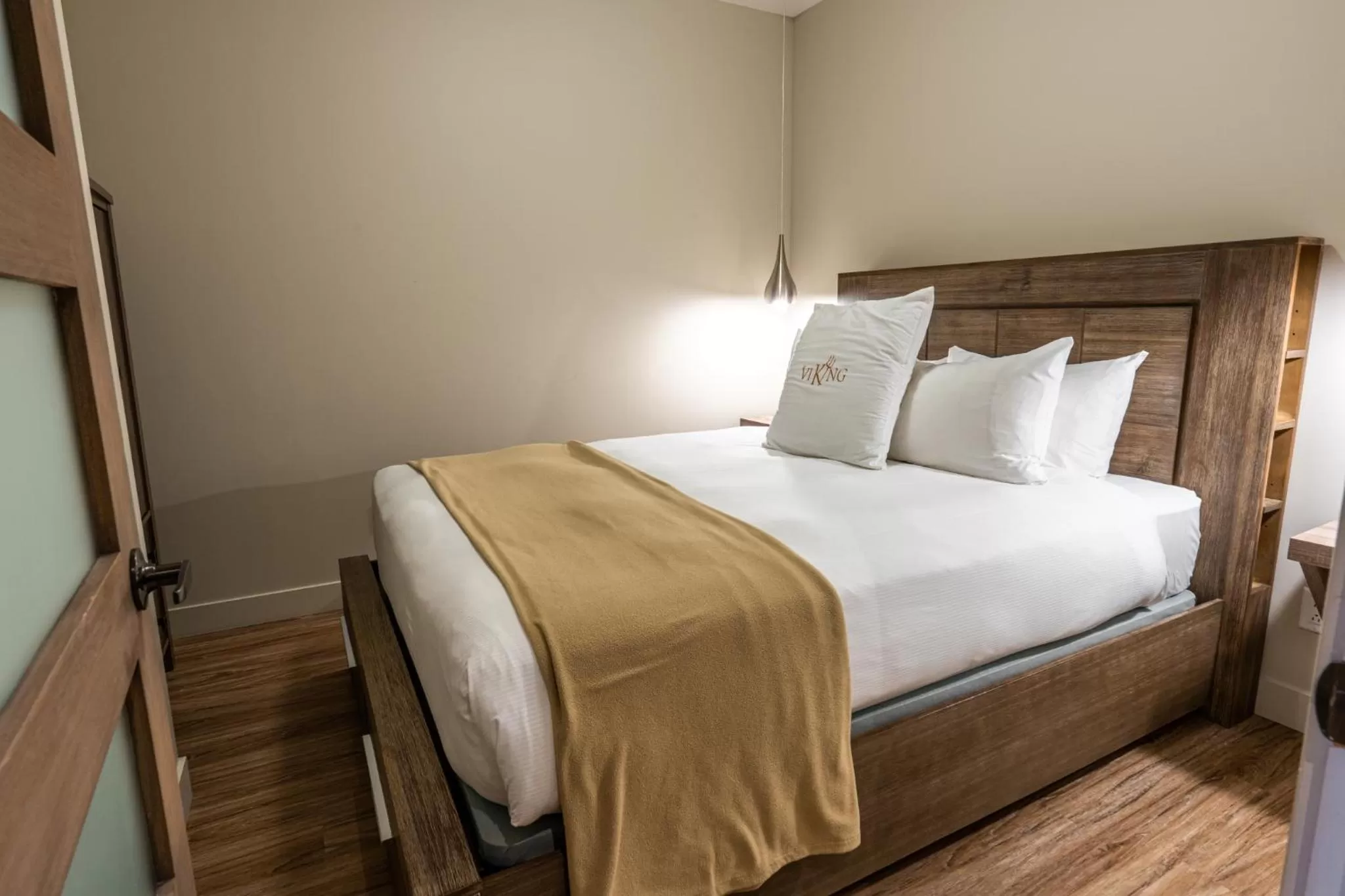 Bed in Le Viking Resort