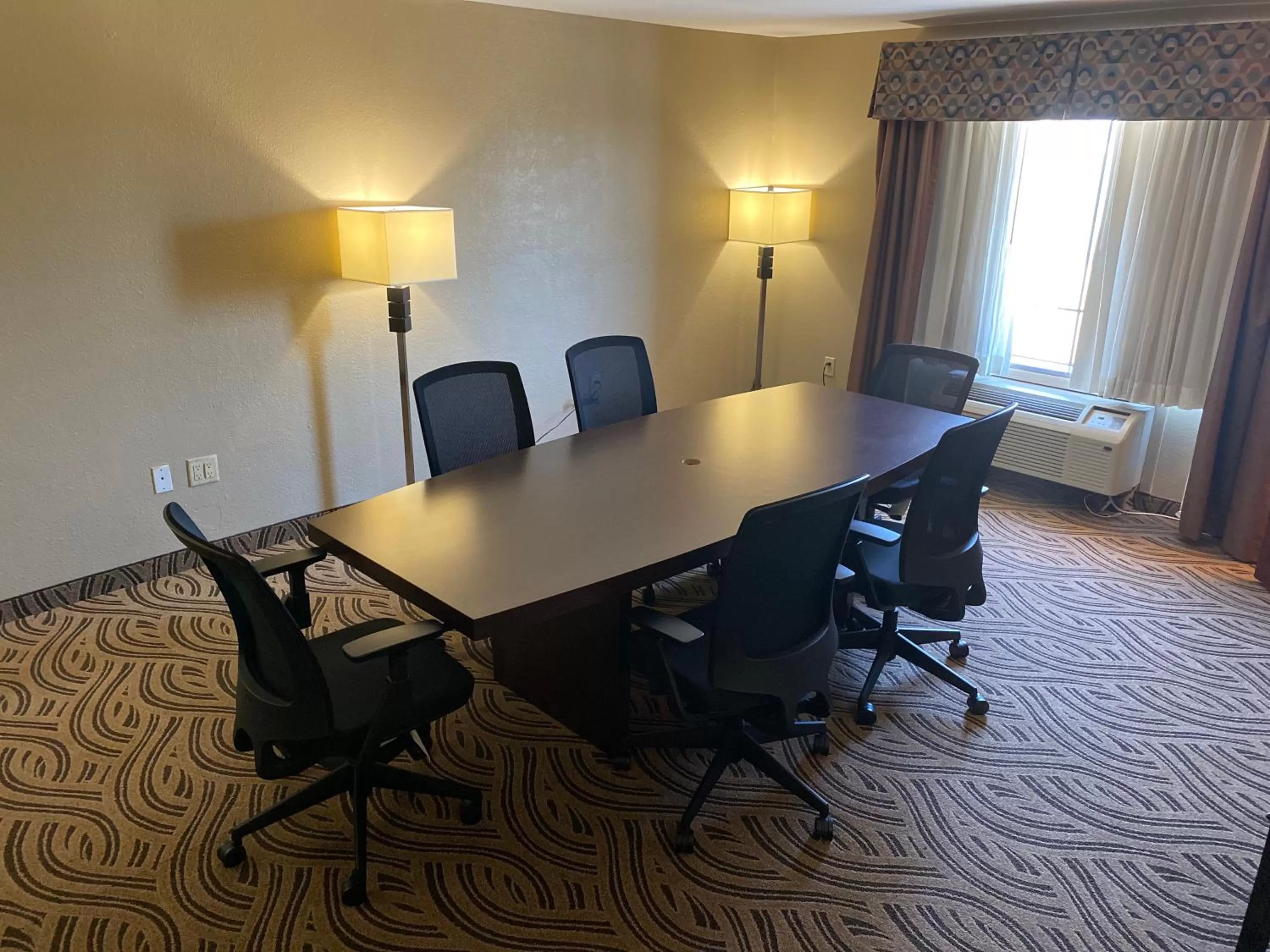 Executive Queen Suite in Doubletree By Hilton Fort Worth Fossil Creek