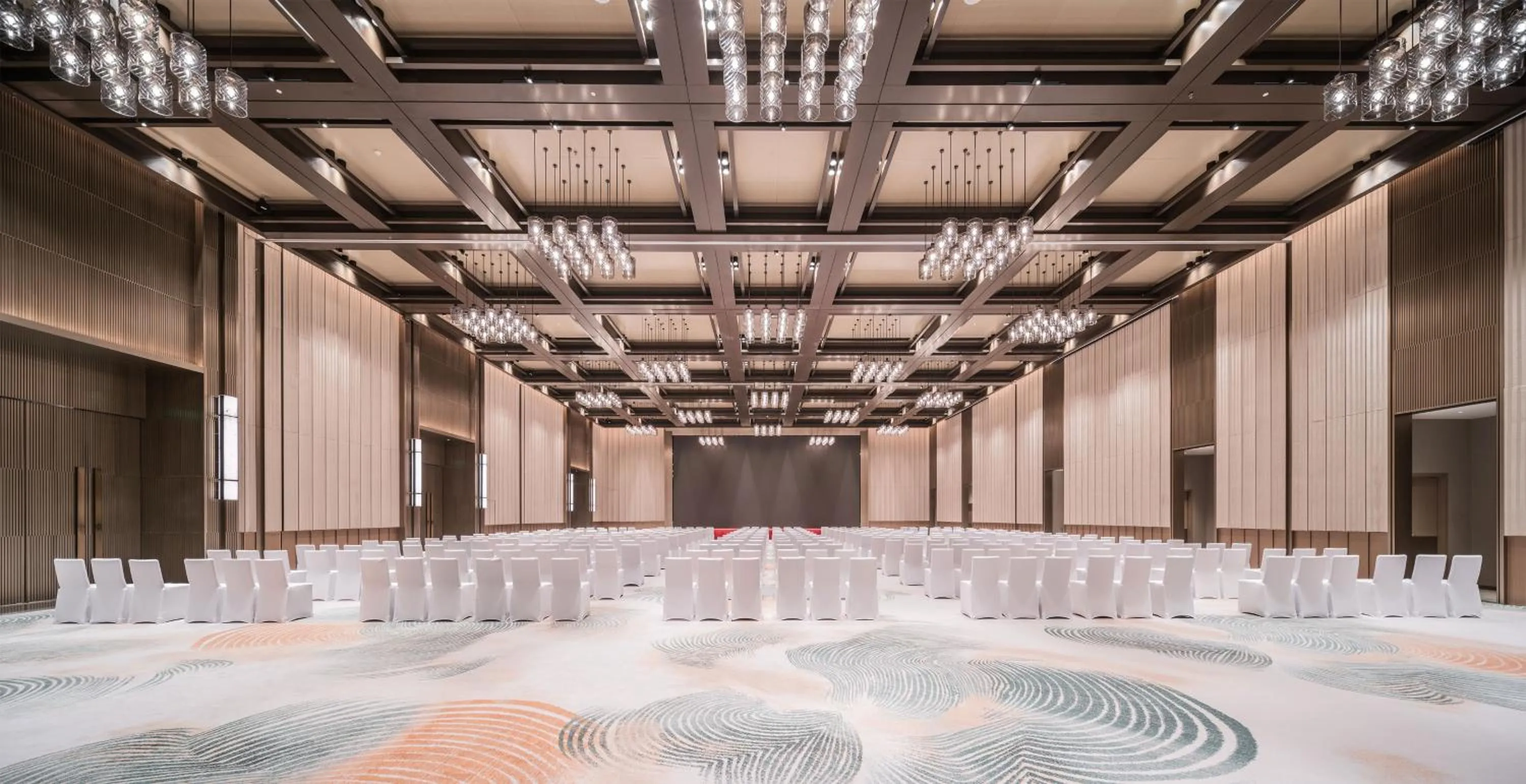 Banquet/Function facilities in HUALUXE Xi'an Chanba by IHG-西安浐灞华邑酒店-Near Xi'an International Convention Exhibition Center and Shopping mall and The Romantic show of Xi'an-Free Luggage Storage-English Service