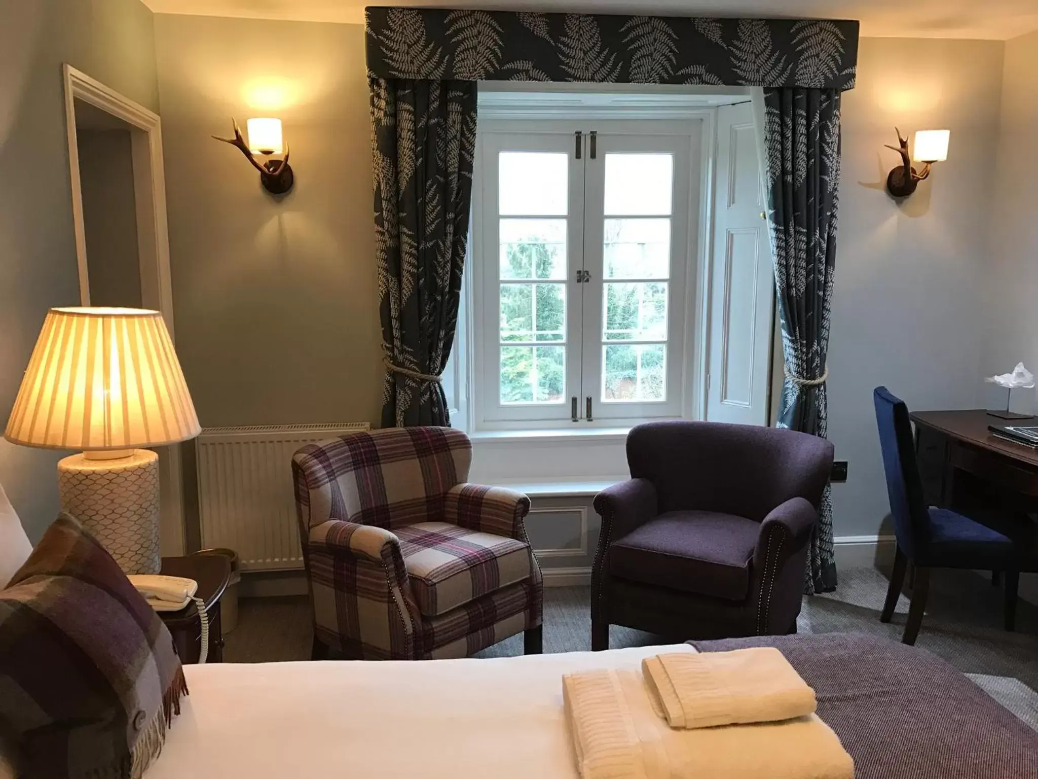 Bed, Seating Area in Stratton House Hotel & Spa