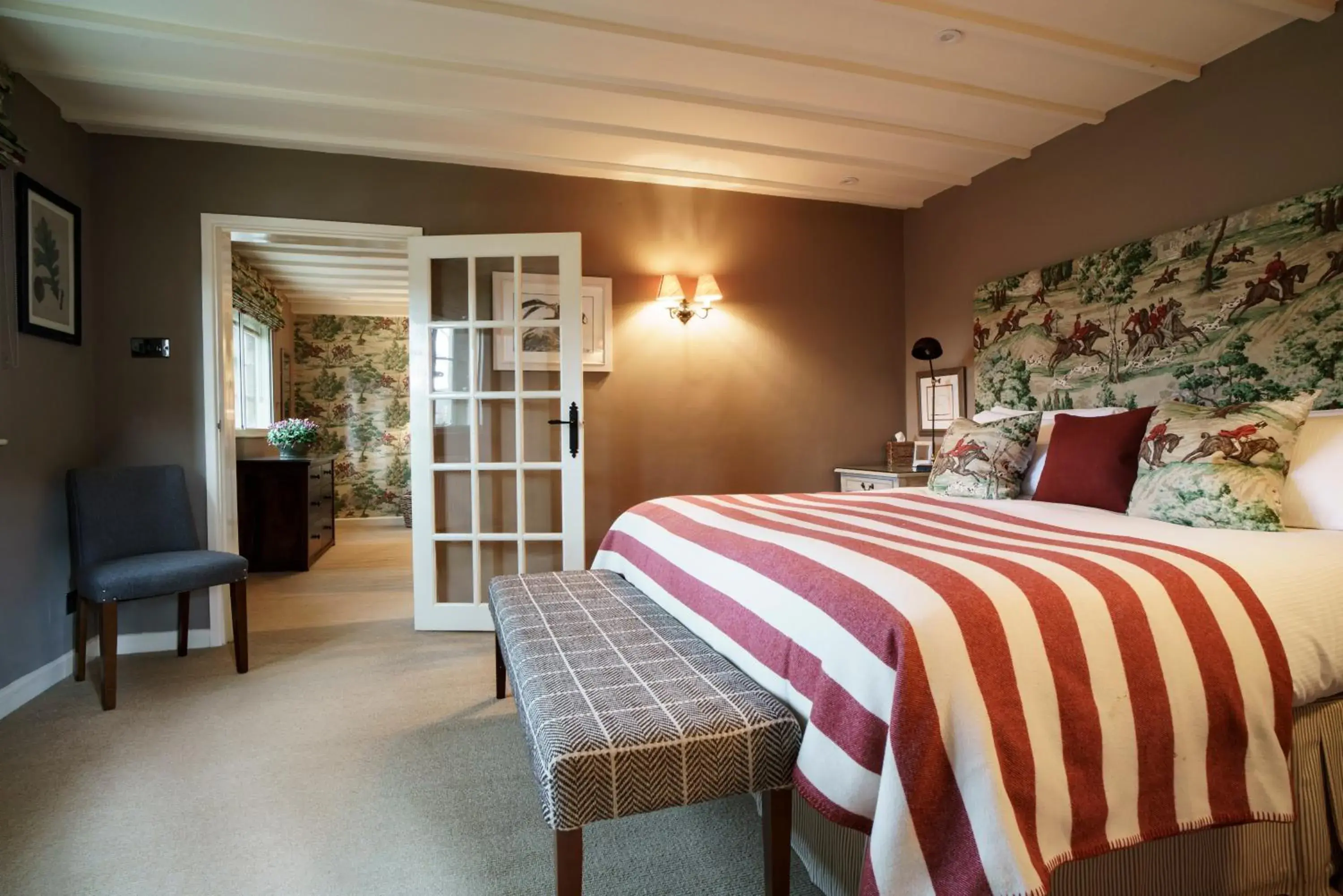 Bedroom, Bed in The Manor House Hotel