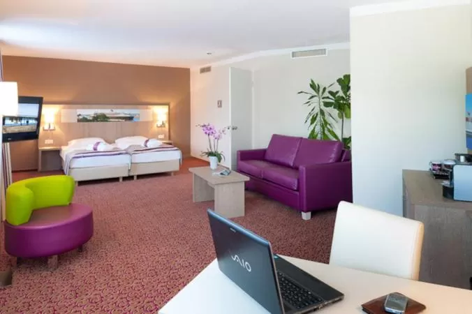 Photo of the whole room, Bed in Mercure Hotel Hamburg am Volkspark