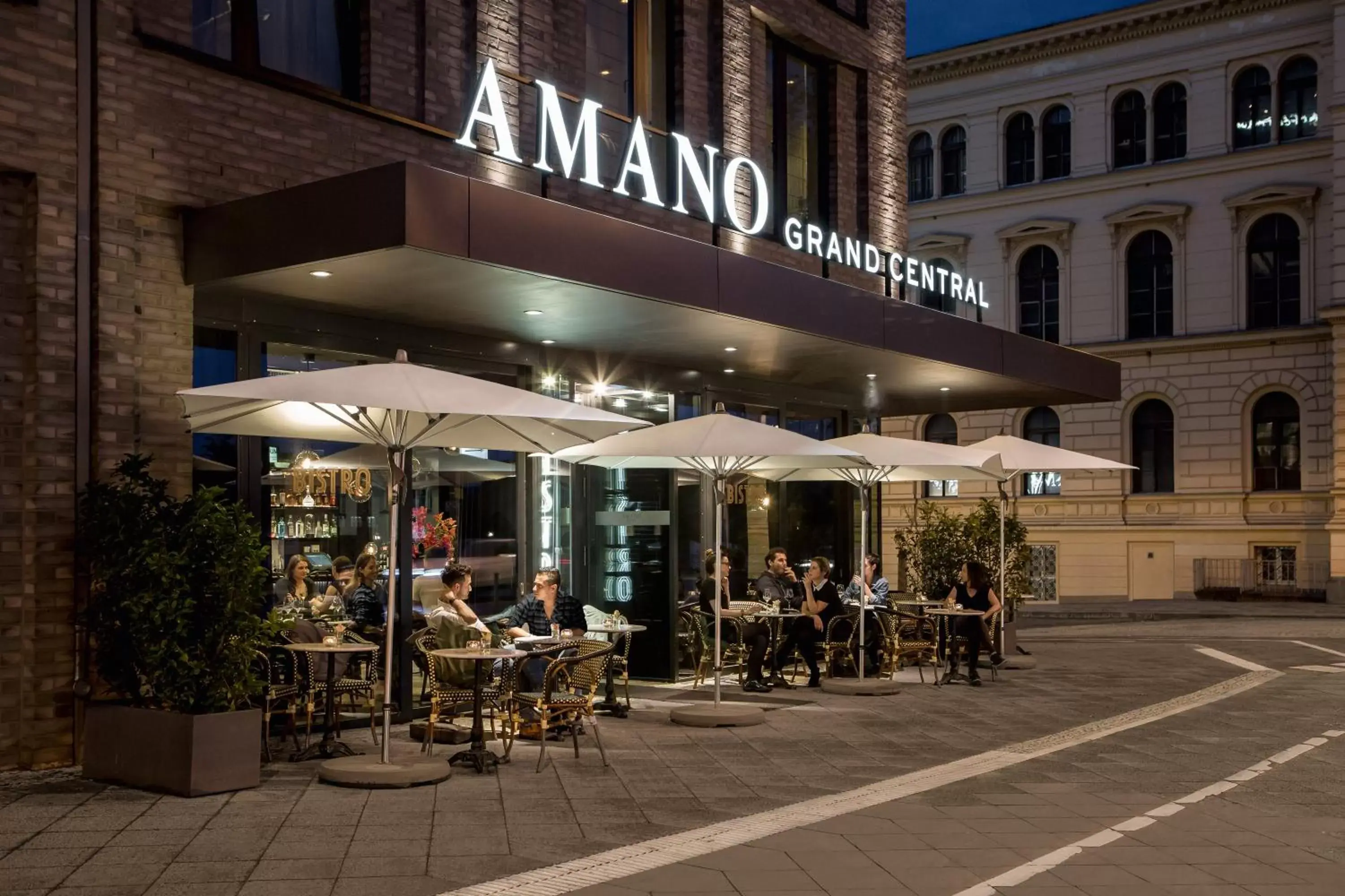 Restaurant/places to eat in Hotel AMANO Grand Central