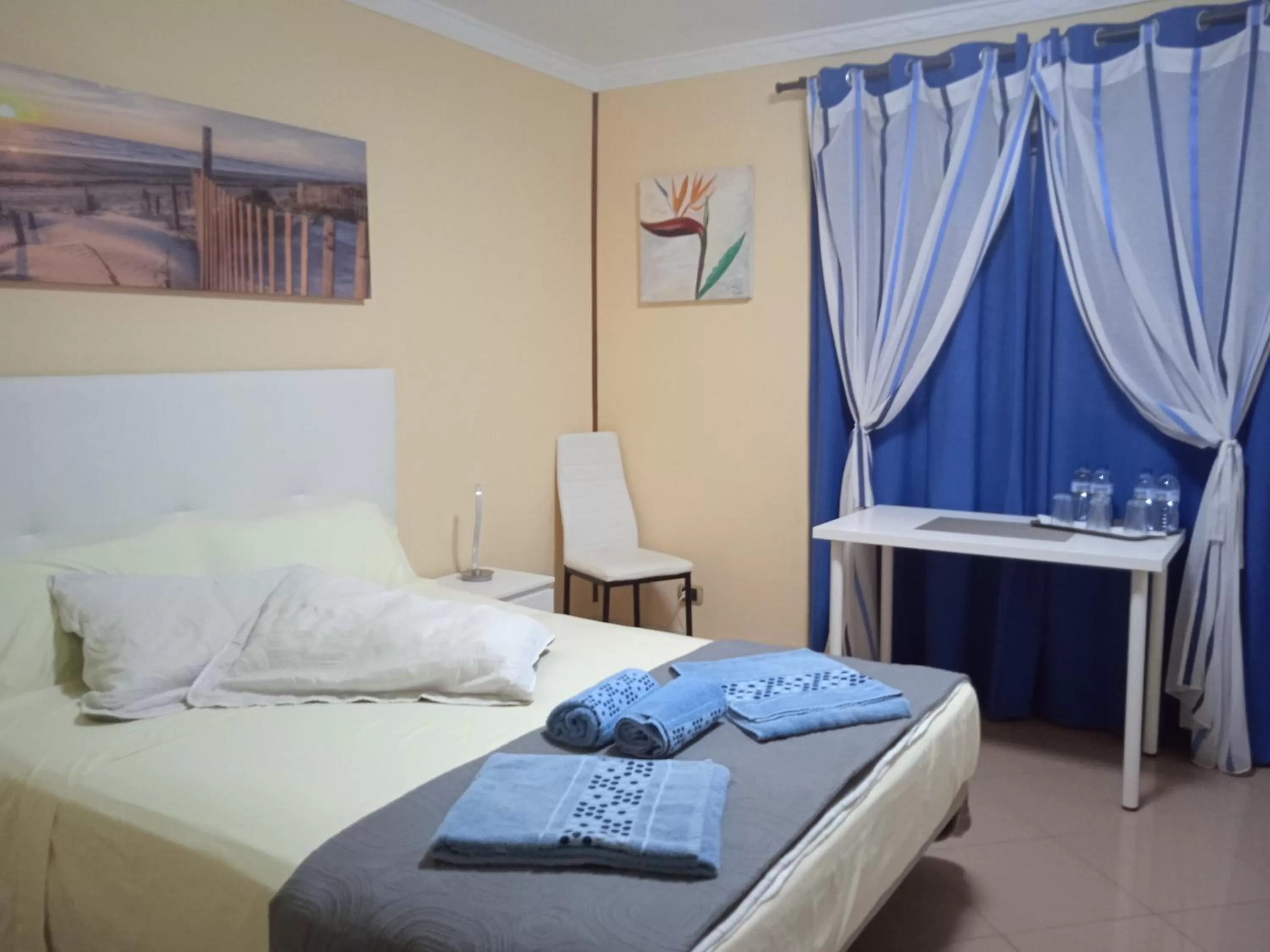 Photo of the whole room, Bed in B&B Paraiso del Sol