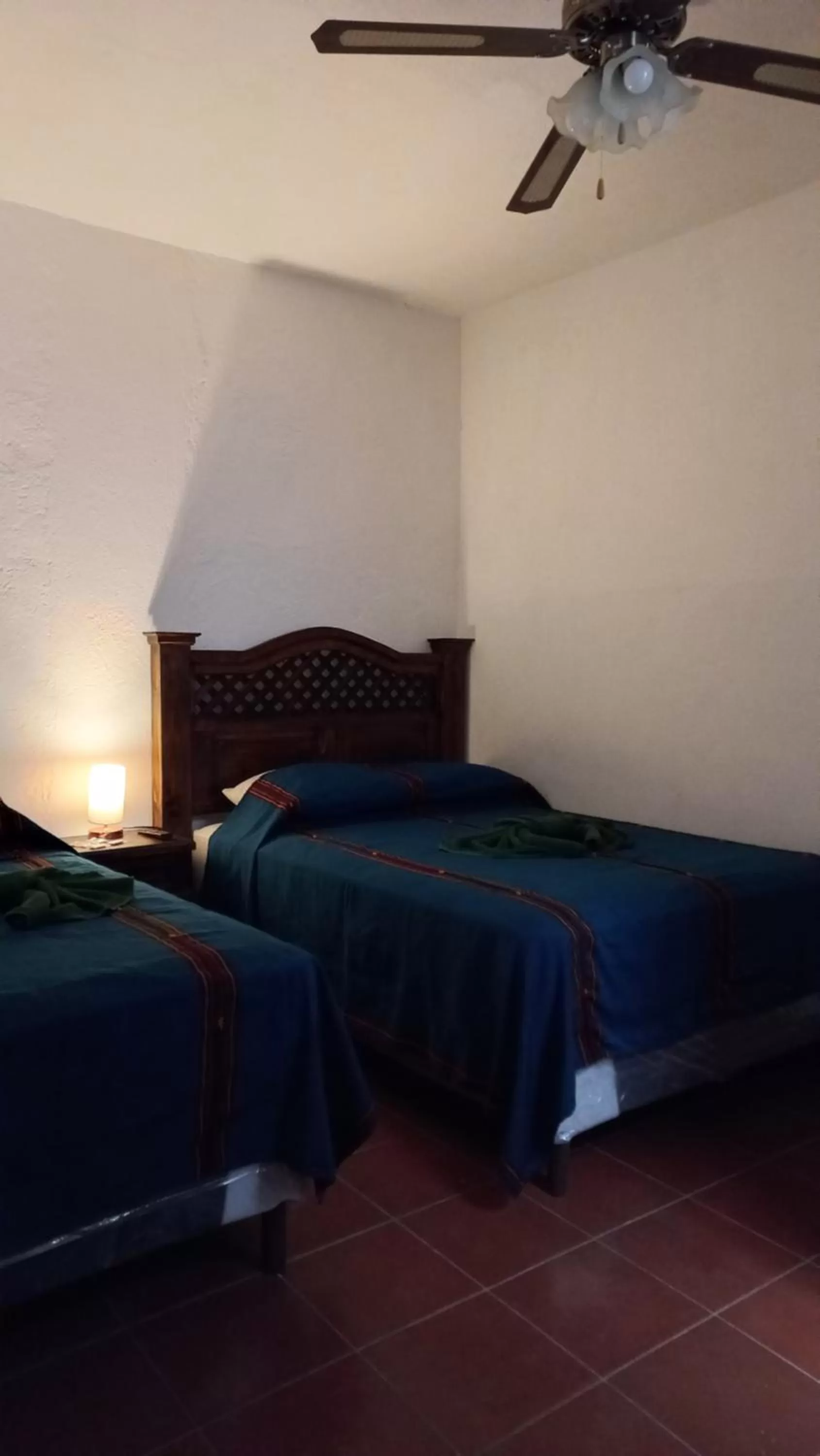 Photo of the whole room, Bed in Hospedaje el Viajero Antigua ll