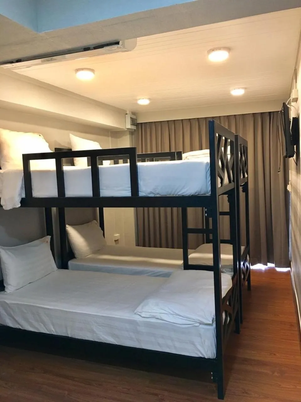 Bed in Blissotel Ratchada