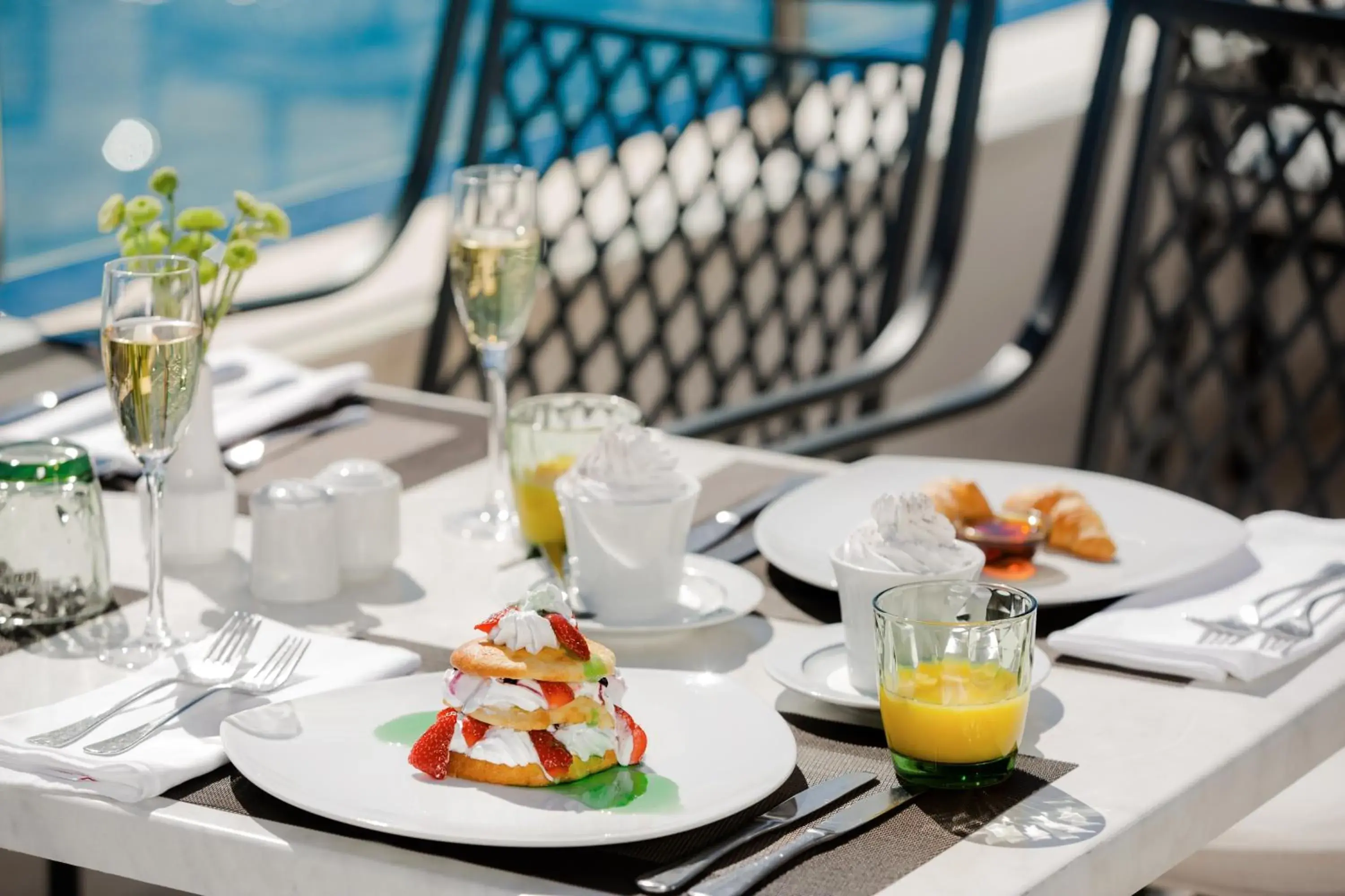 Restaurant/places to eat in Royal Palm Hotel Restaurant/places to eat in Royal Palm Hotel