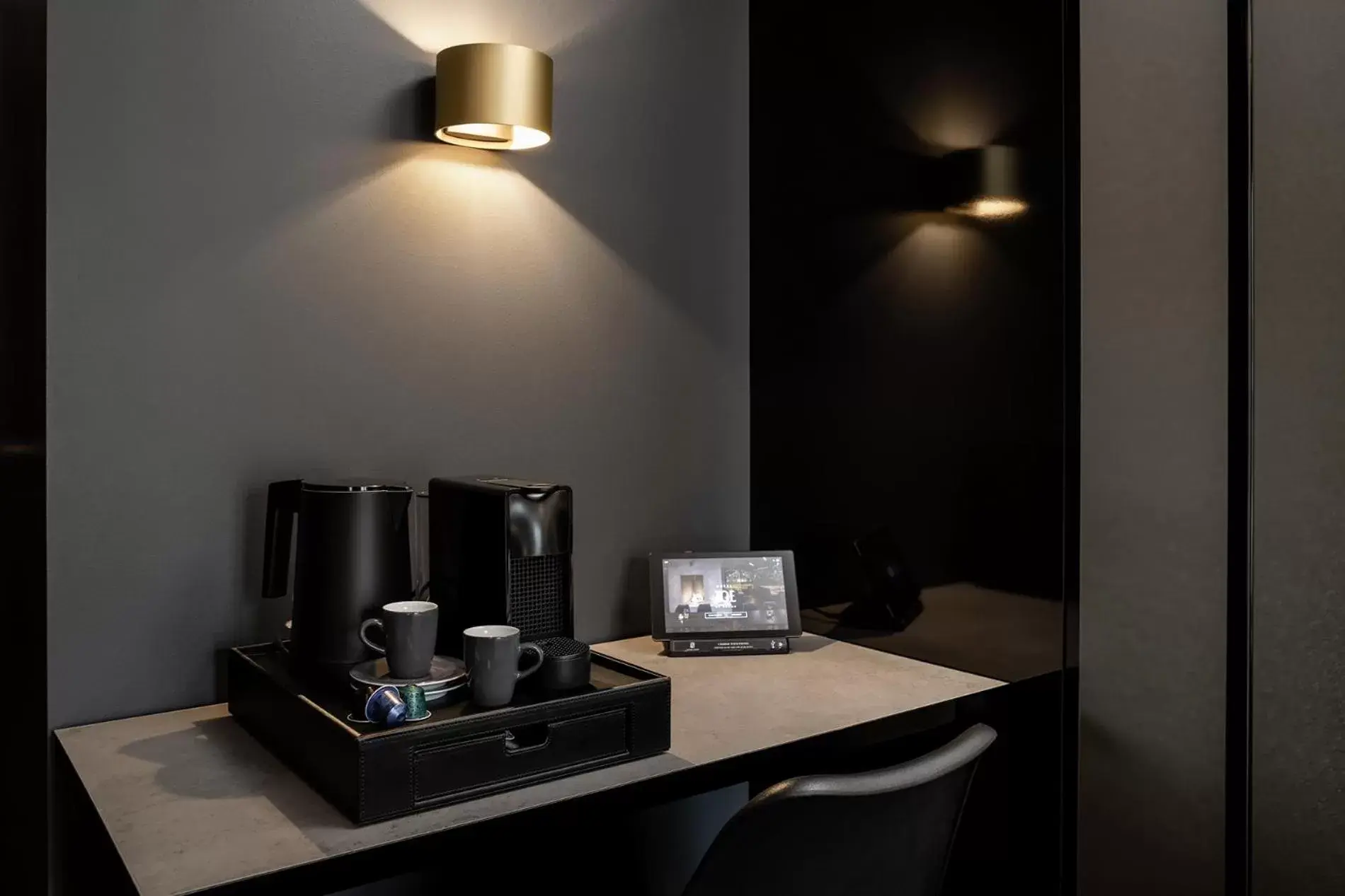 Coffee/tea facilities in Hotel ZOE by AMANO