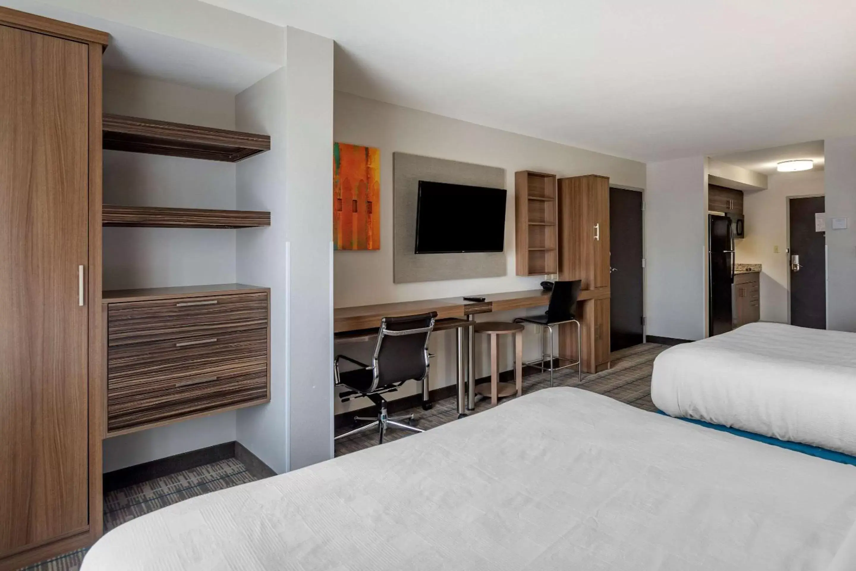 Bedroom, Bed in MainStay Suites