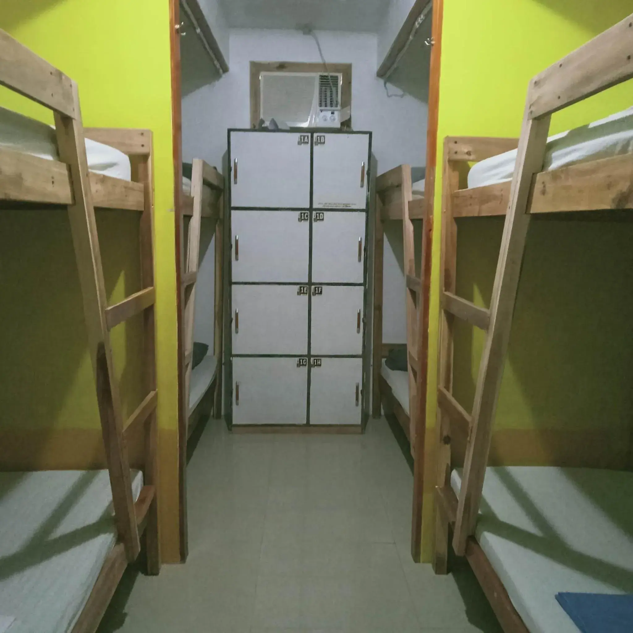 Photo of the whole room, Bunk Bed in El Nido One Hostel