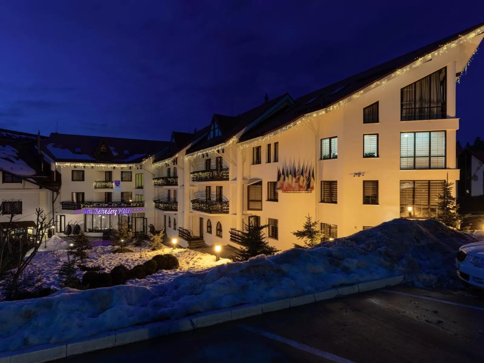 Property Building in Hotel Miruna - New Belvedere