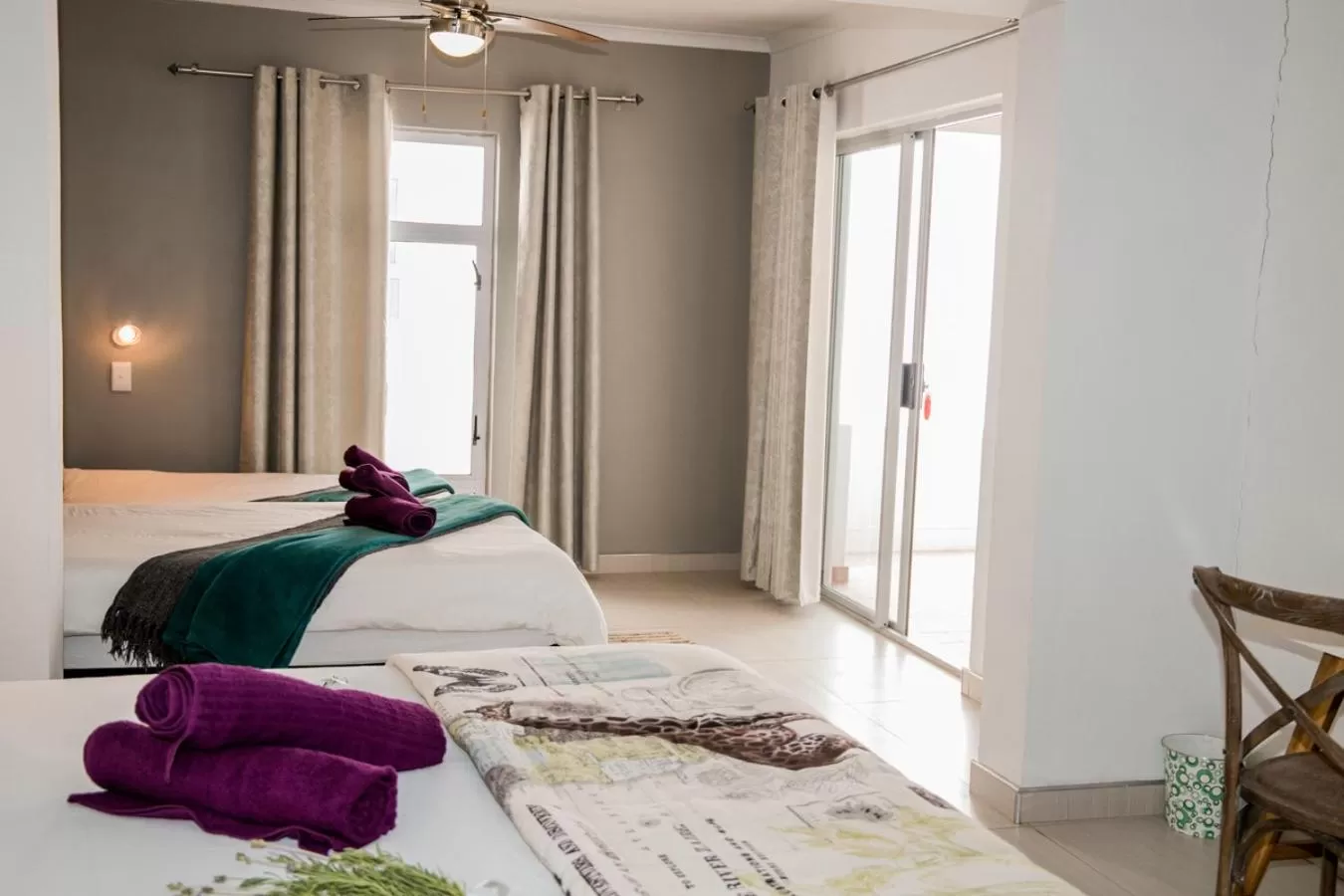 Bed in Out of Africa Town Lodge