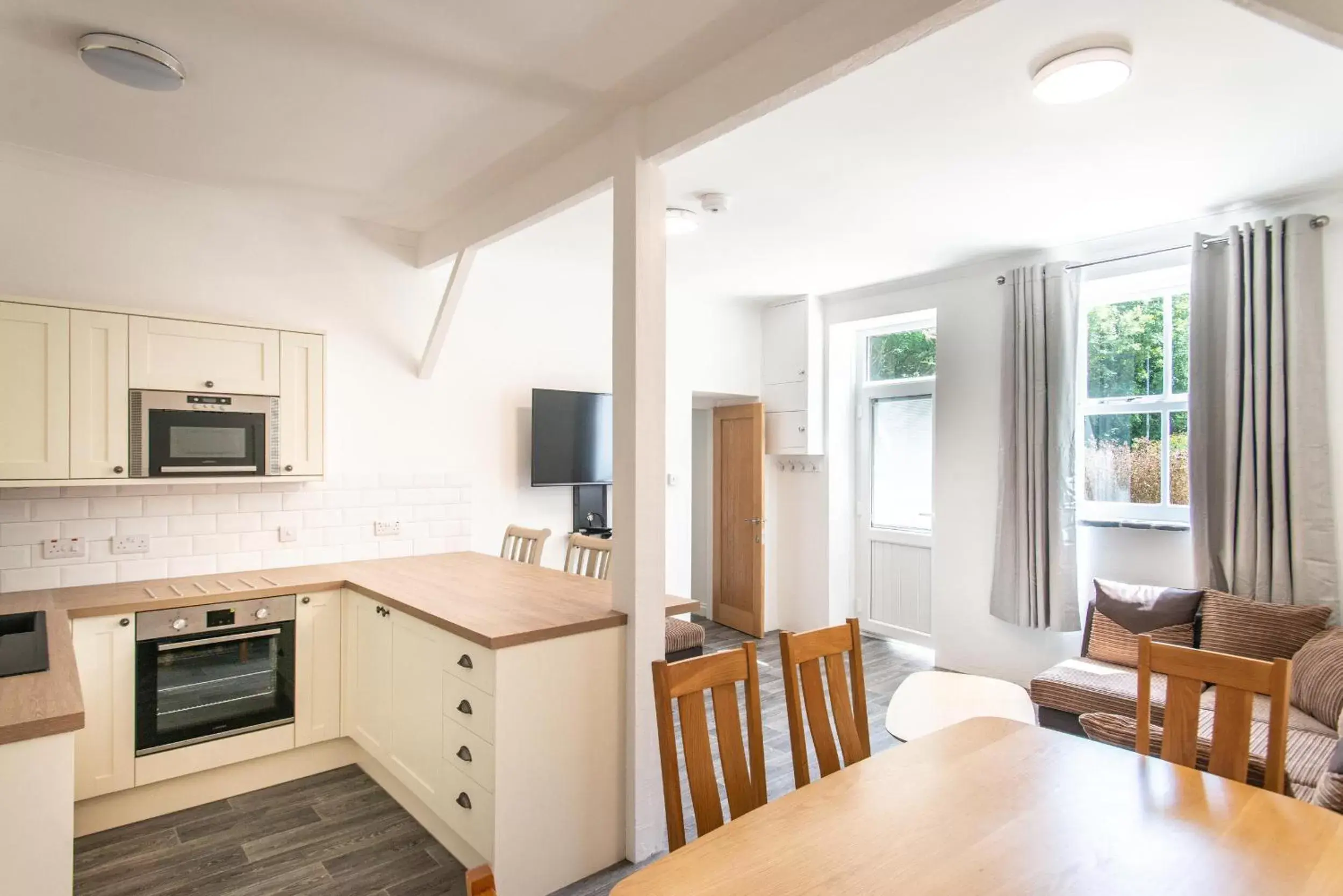 TV and multimedia, Kitchen/Kitchenette in Tregenna Castle Resort