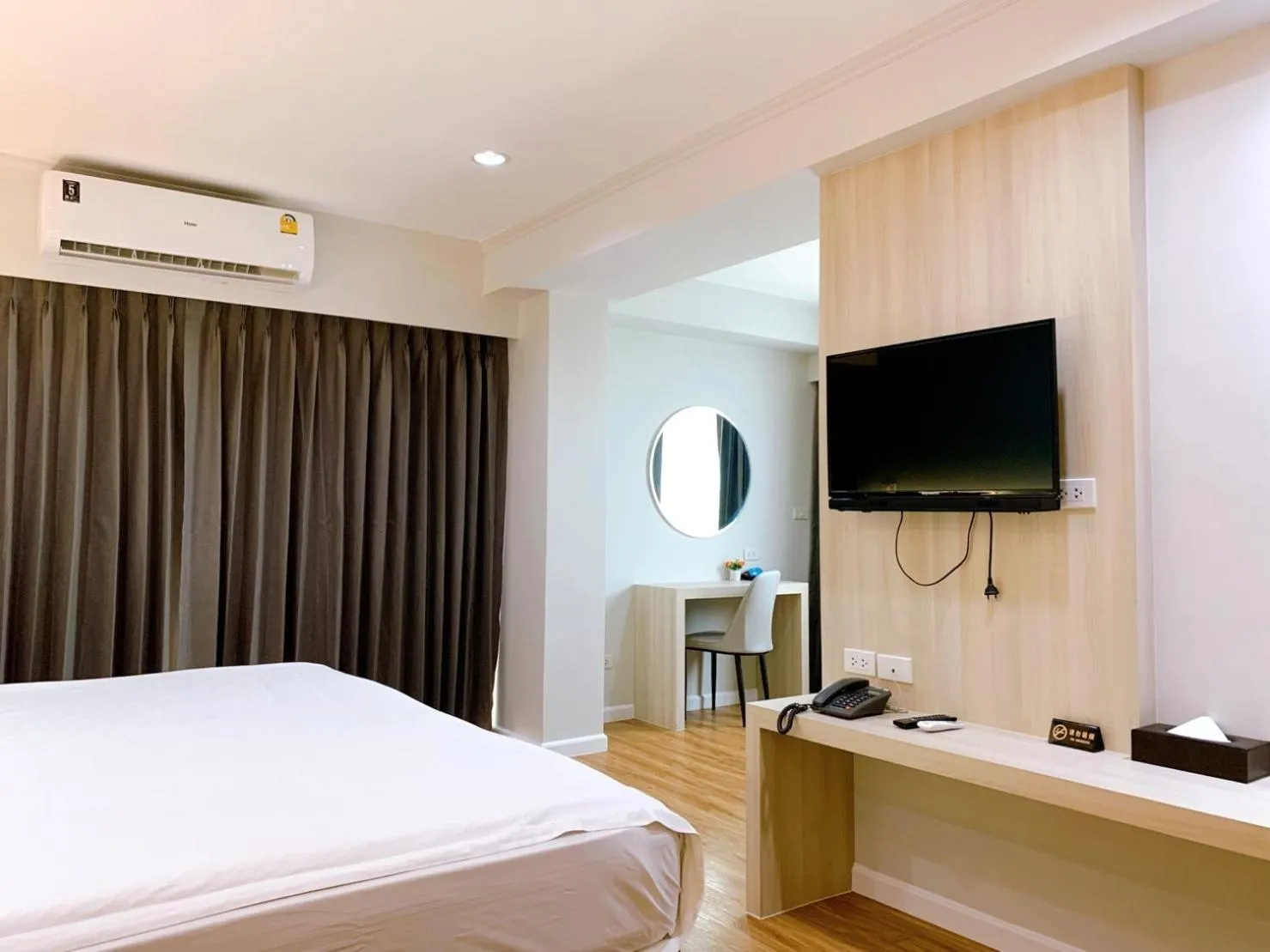 TV and multimedia, Bed in Miloft Sathorn Hotel - SHA Plus Certified