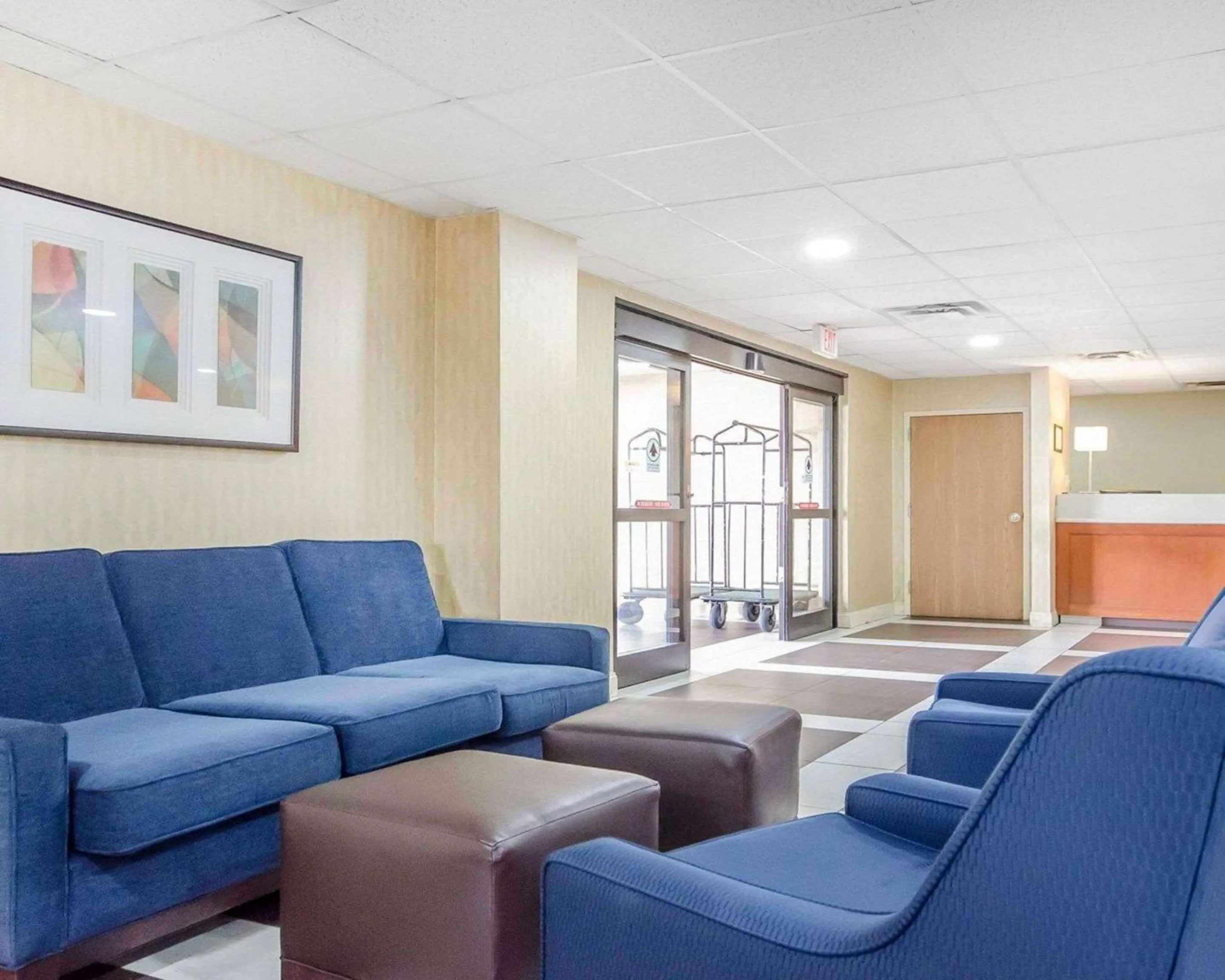 Lobby or reception in Comfort Inn Winchester