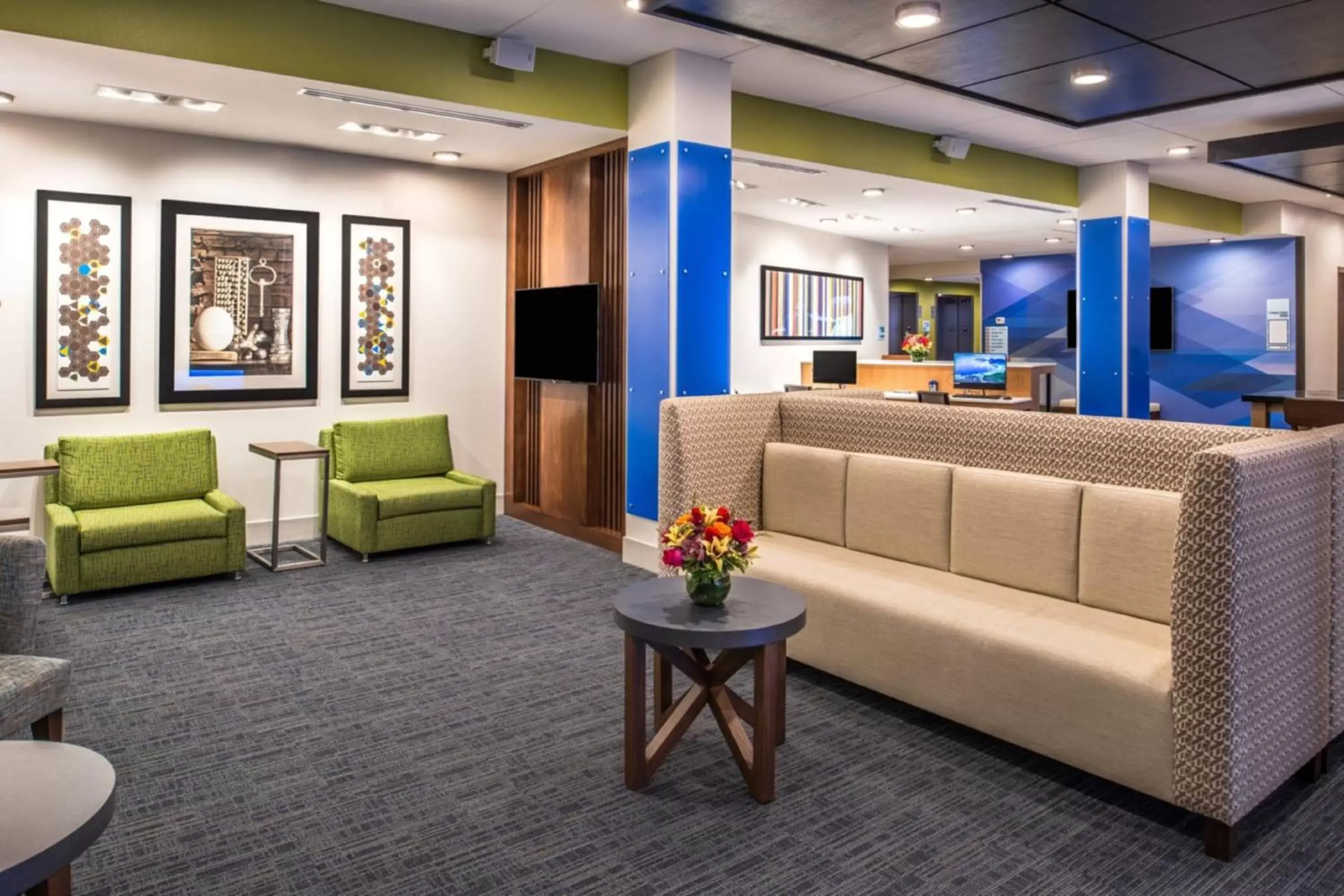 Property building, Lobby/Reception in Holiday Inn Express & Suites - Tampa North - Wesley Chapel, an IHG Hotel