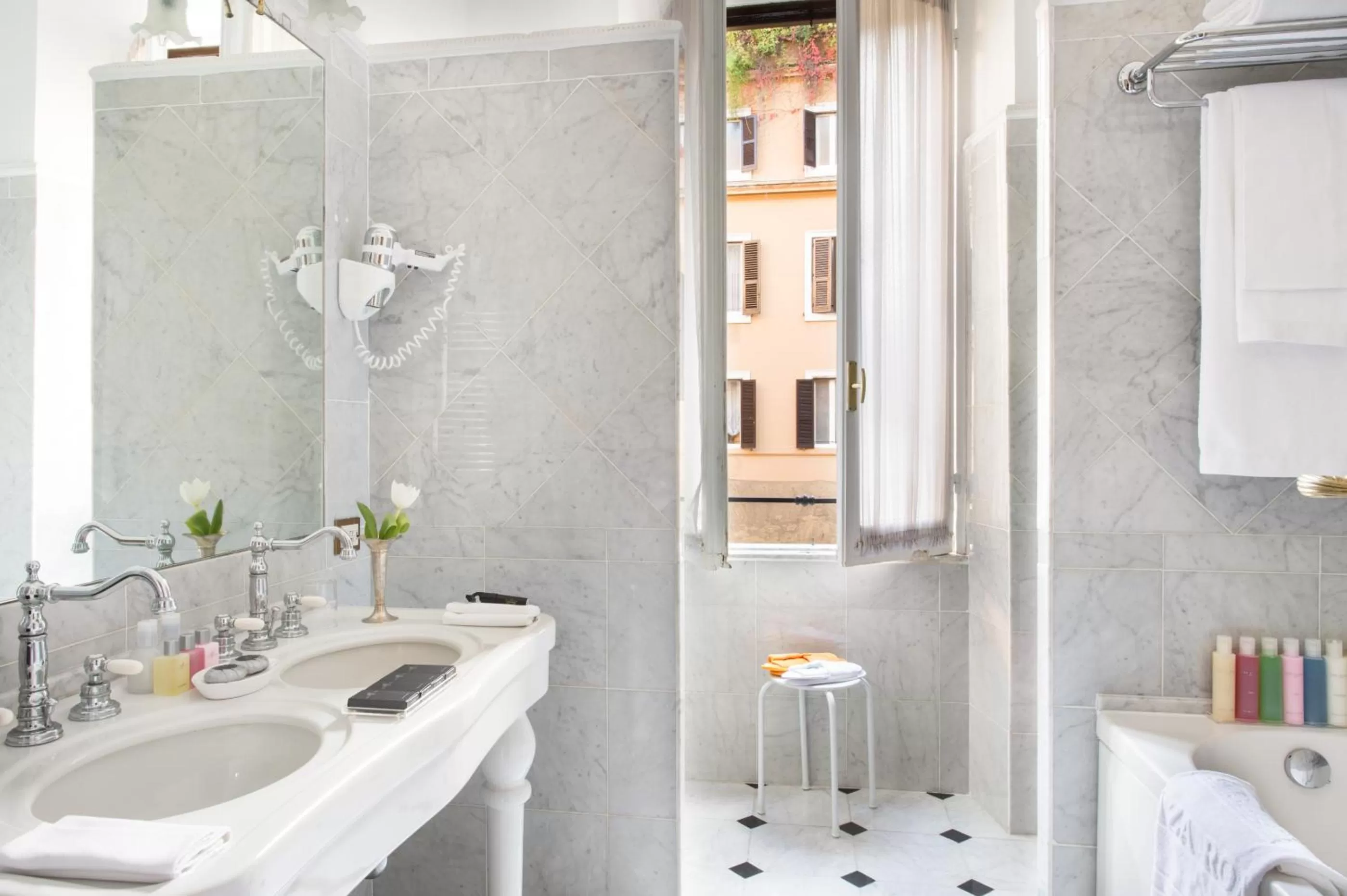 Bathroom in Grand Hotel Plaza