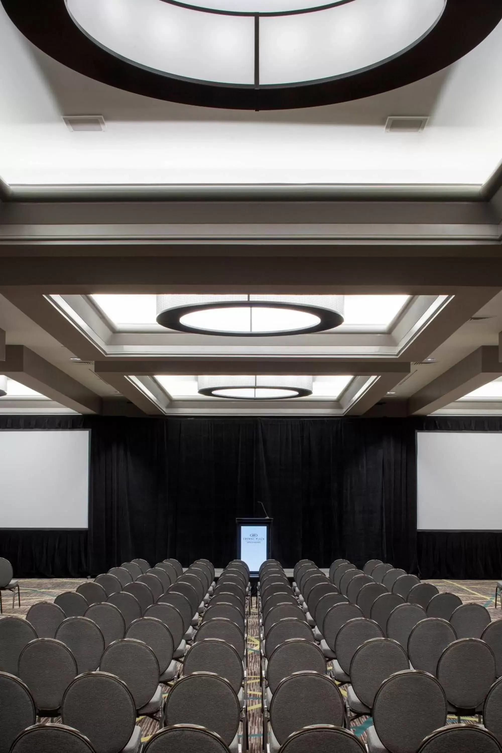 Meeting/conference room in Crowne Plaza Atlanta Midtown, an IHG Hotel