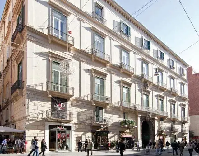 Facade/entrance, Property Building in Napolit'amo Hotel Principe