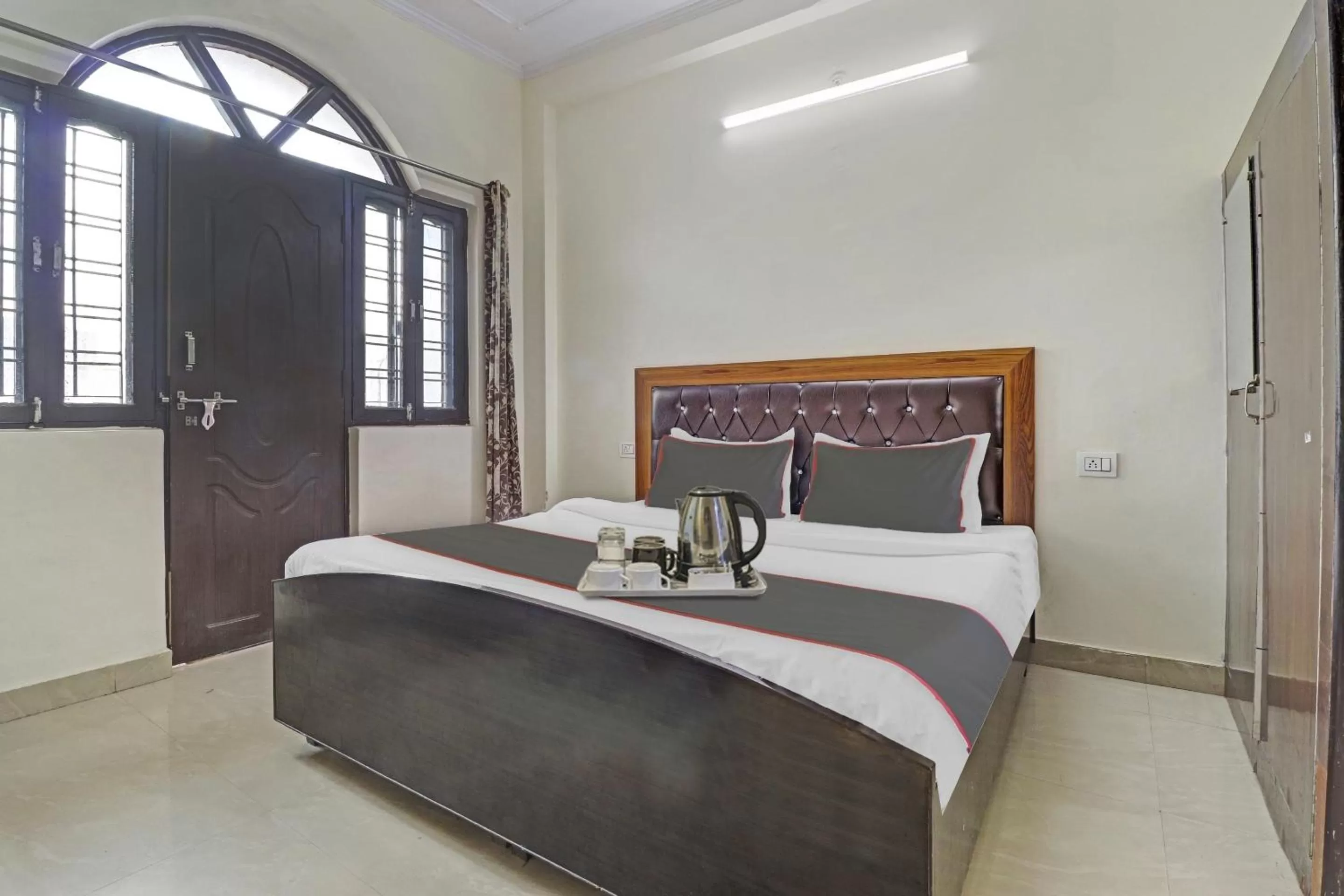 Bedroom in OYO Flagship Hotel Chandra palace