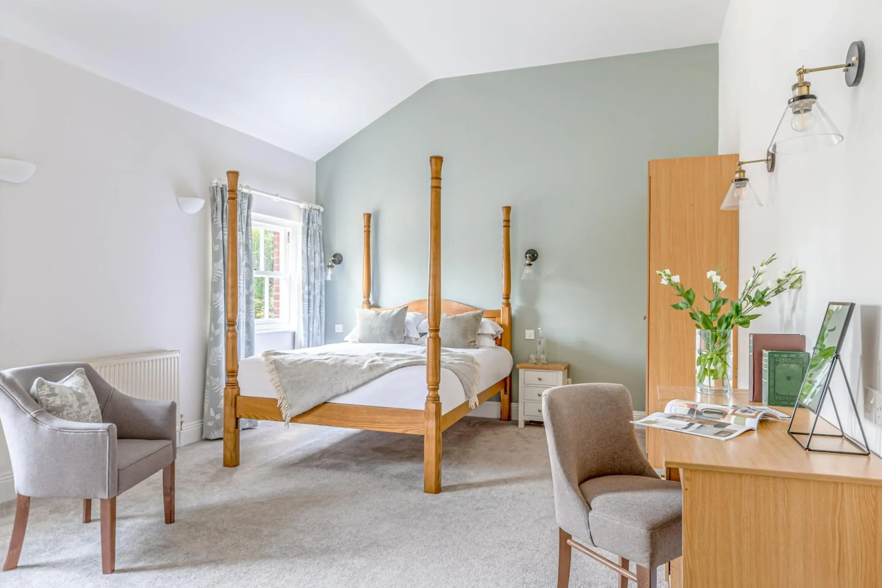 Bedroom, Bed in Bartley Lodge Hotel