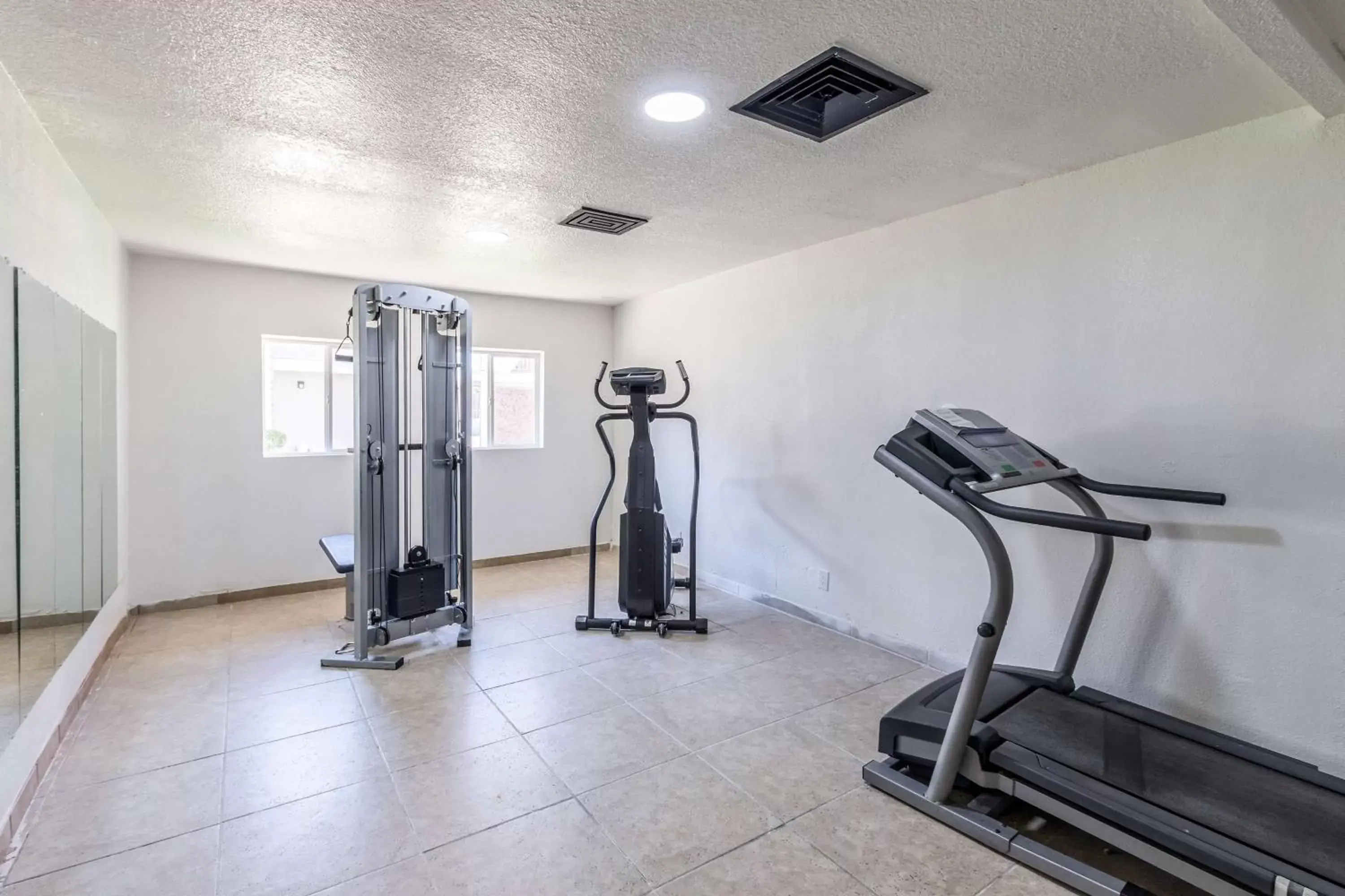 Activities, Fitness Center/Facilities in Studio 6-Arlington, TX